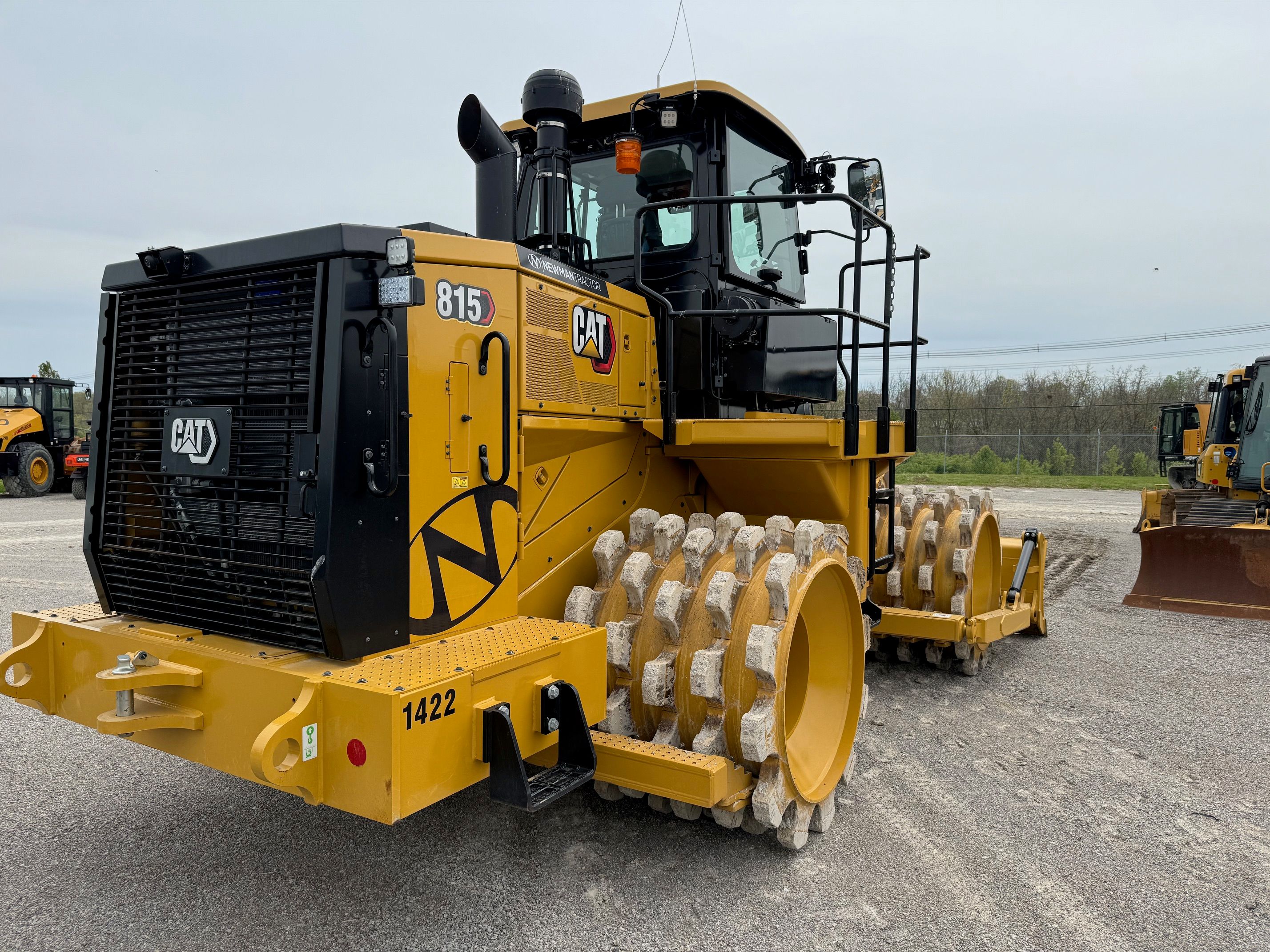 2023 CAT 815 Photo 3 Thumbnail