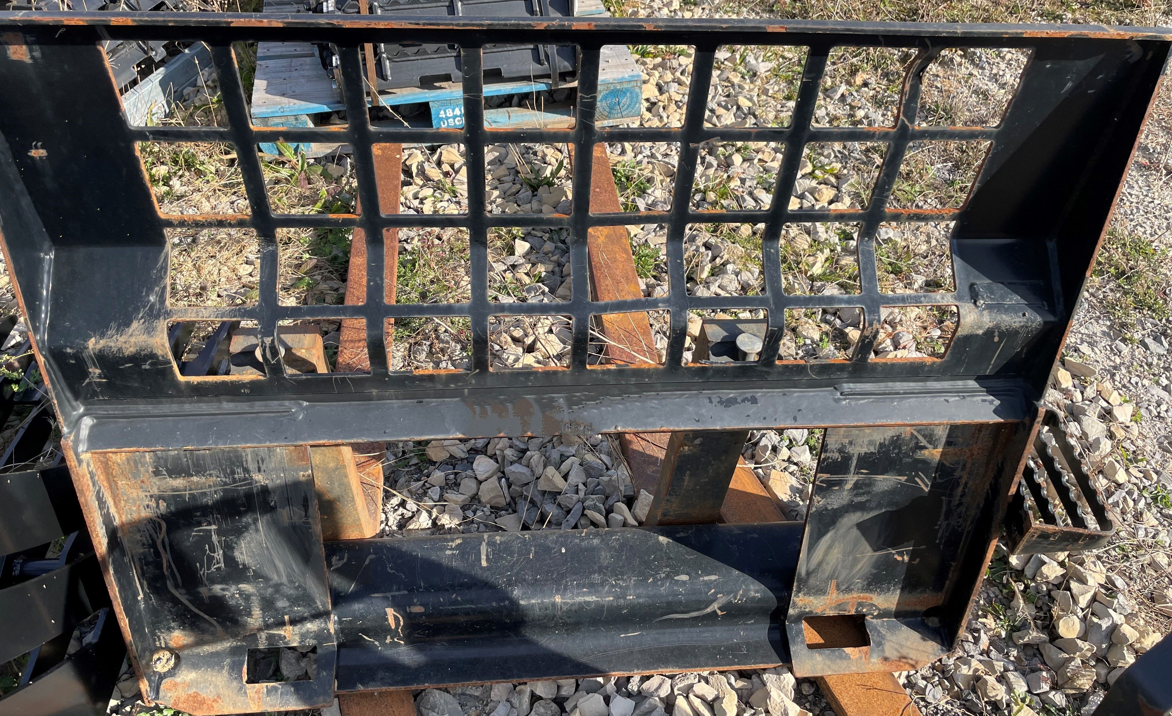 48" SKID STEER FORKS Photo 1 Thumbnail