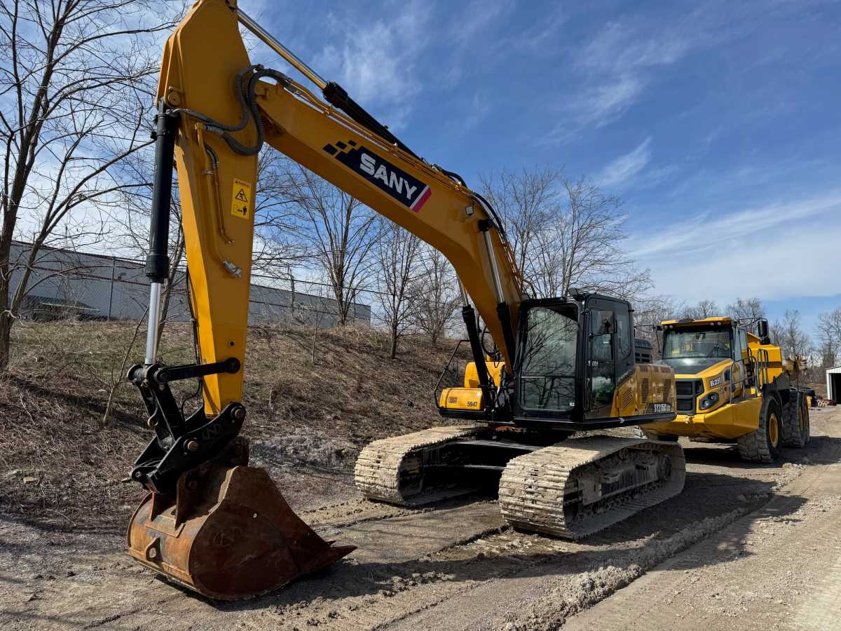 2022 SANY SY215C Photo 1