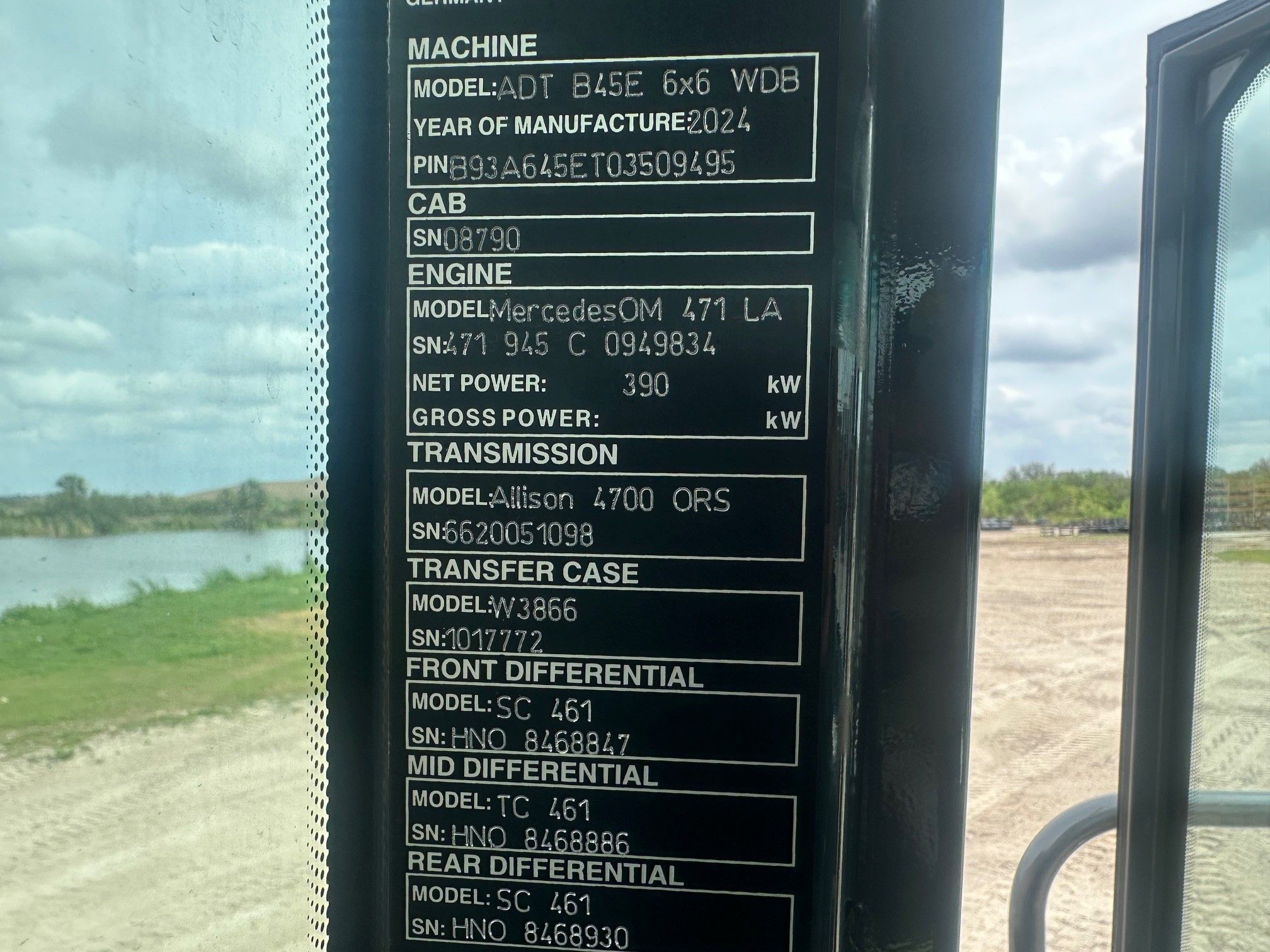 2025 BELL B45E Photo 10 Thumbnail