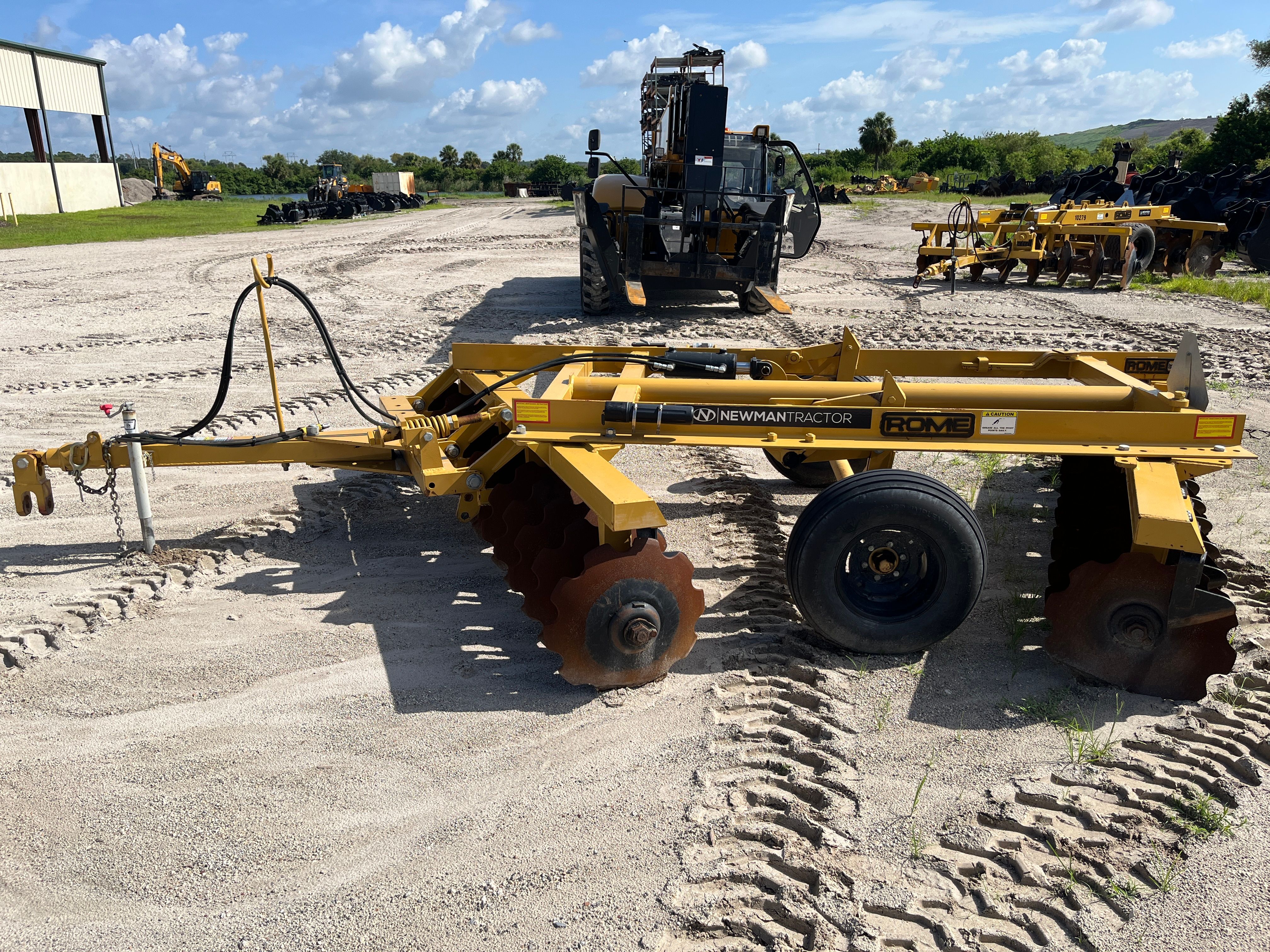 10'6" OFFSET DISC HARROW Photo 2 Thumbnail