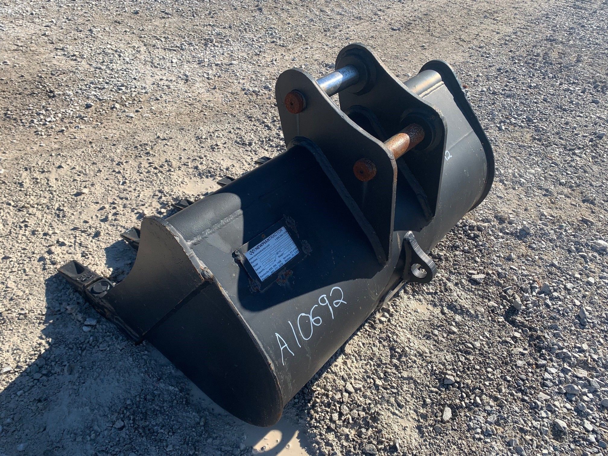 36" BUCKET FOR SY26U Photo 1 Thumbnail