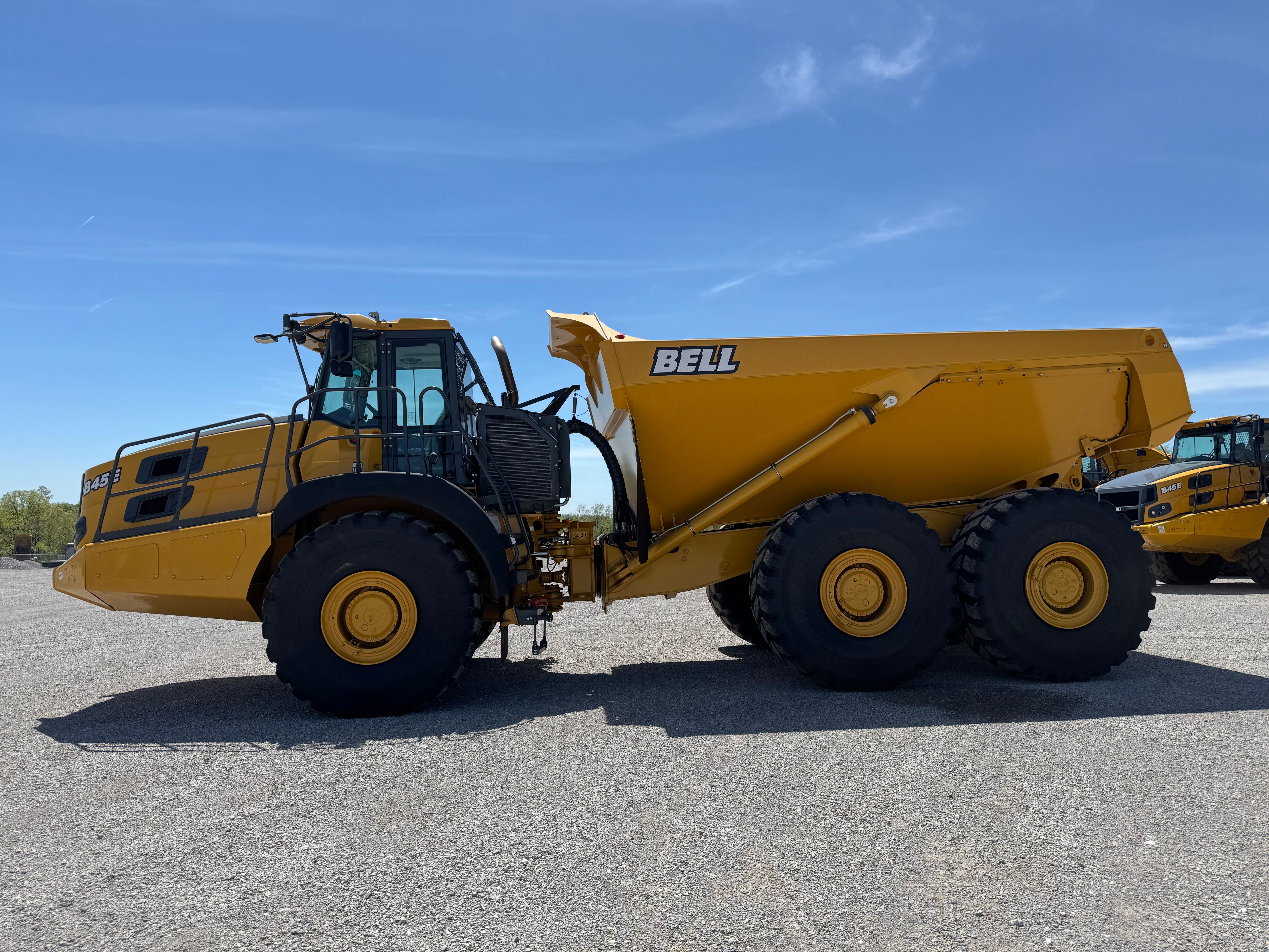 2025 BELL B45E Photo 7 Thumbnail