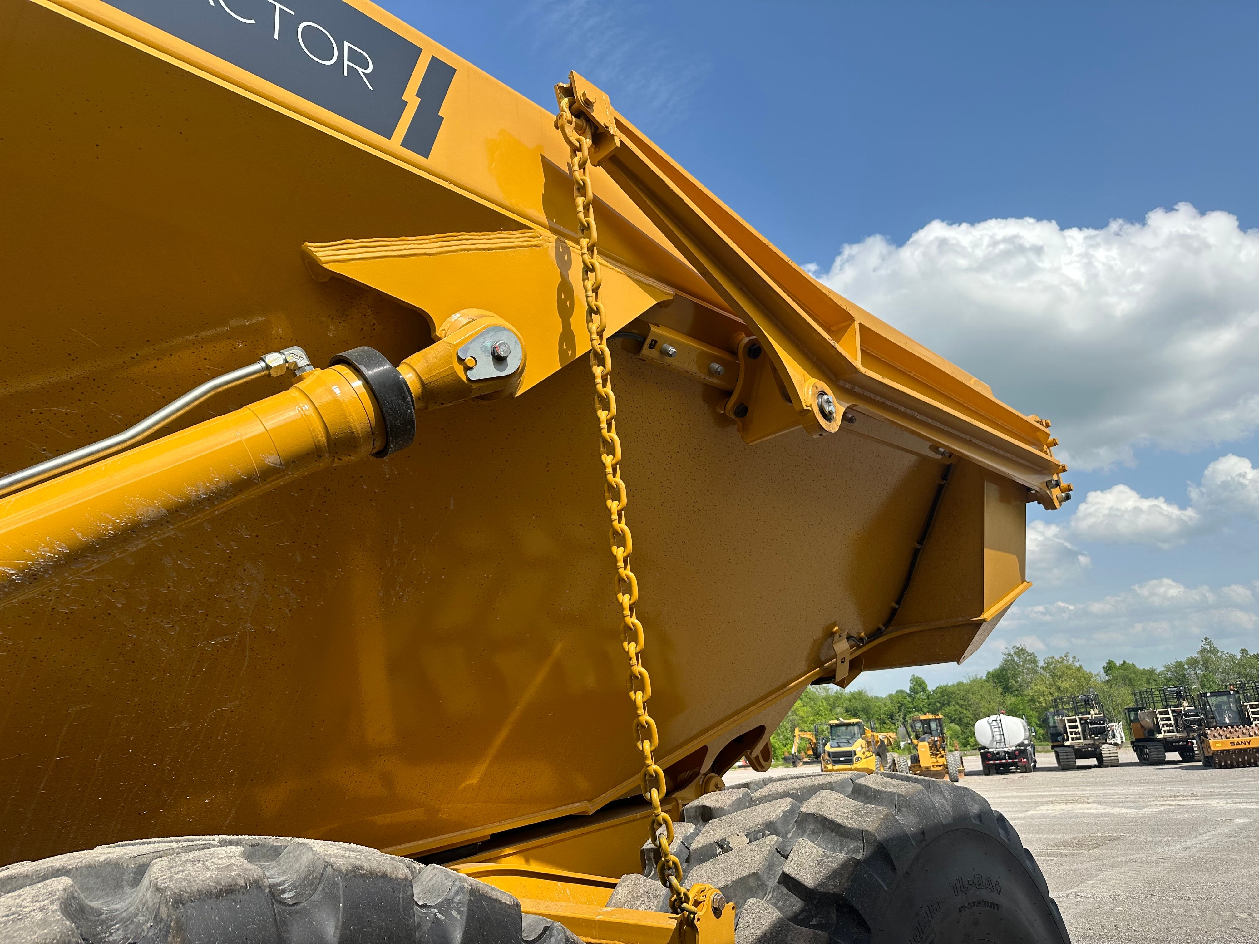 TAILGATE FOR B45E Photo 2 Thumbnail