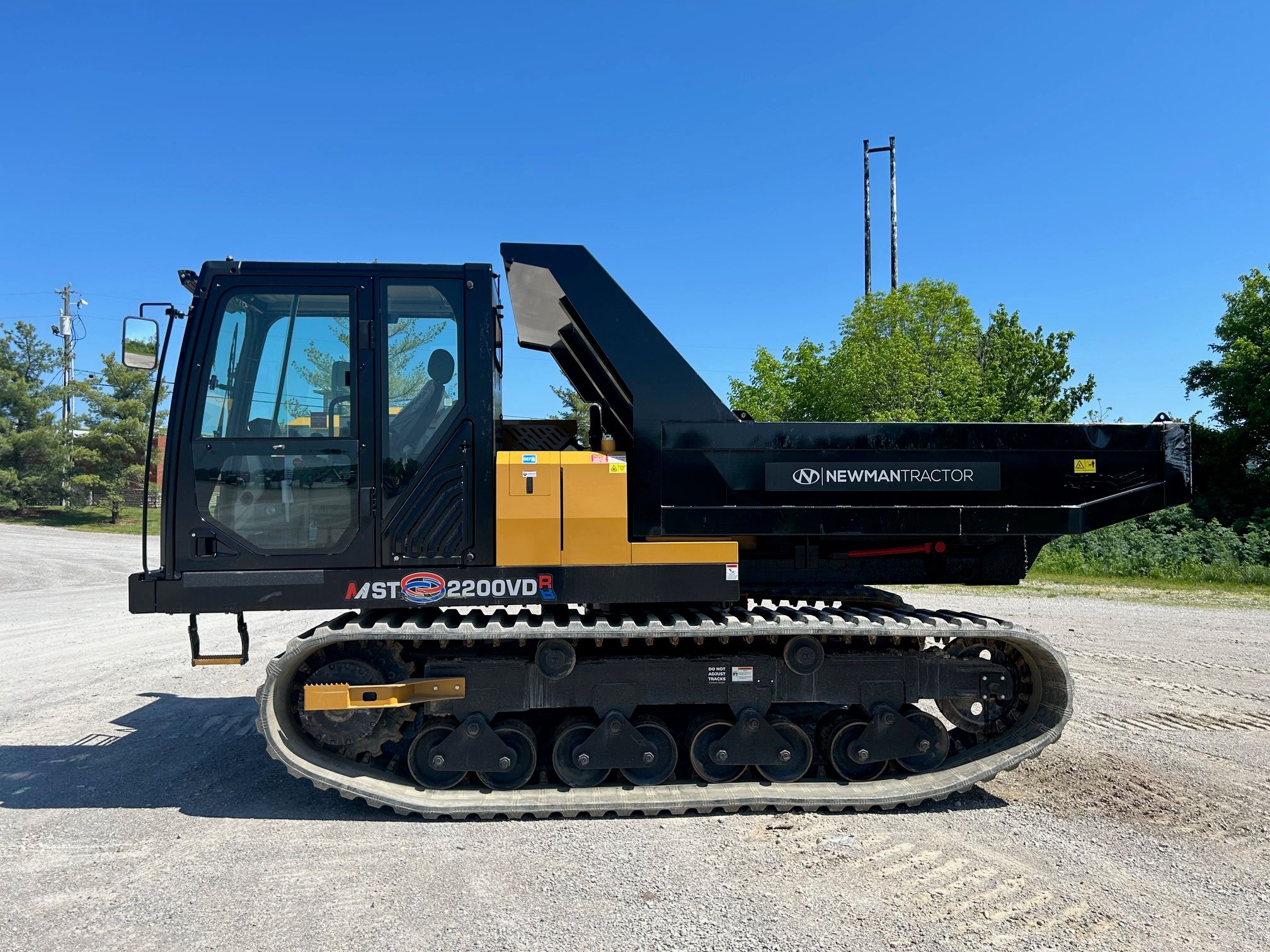 2023 MOROOKA MST 2200VDR Photo 2 Thumbnail