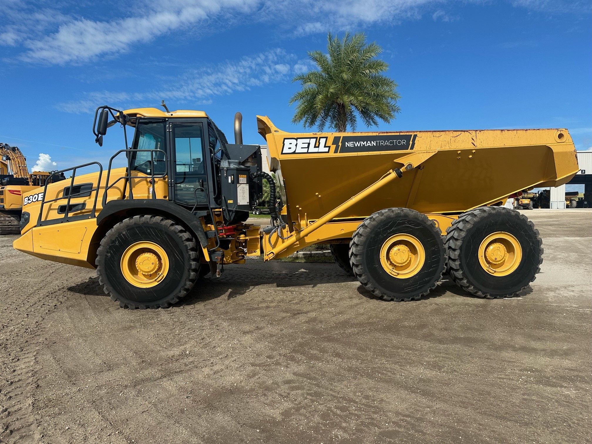 2021 BELL B30E Photo 2 Thumbnail