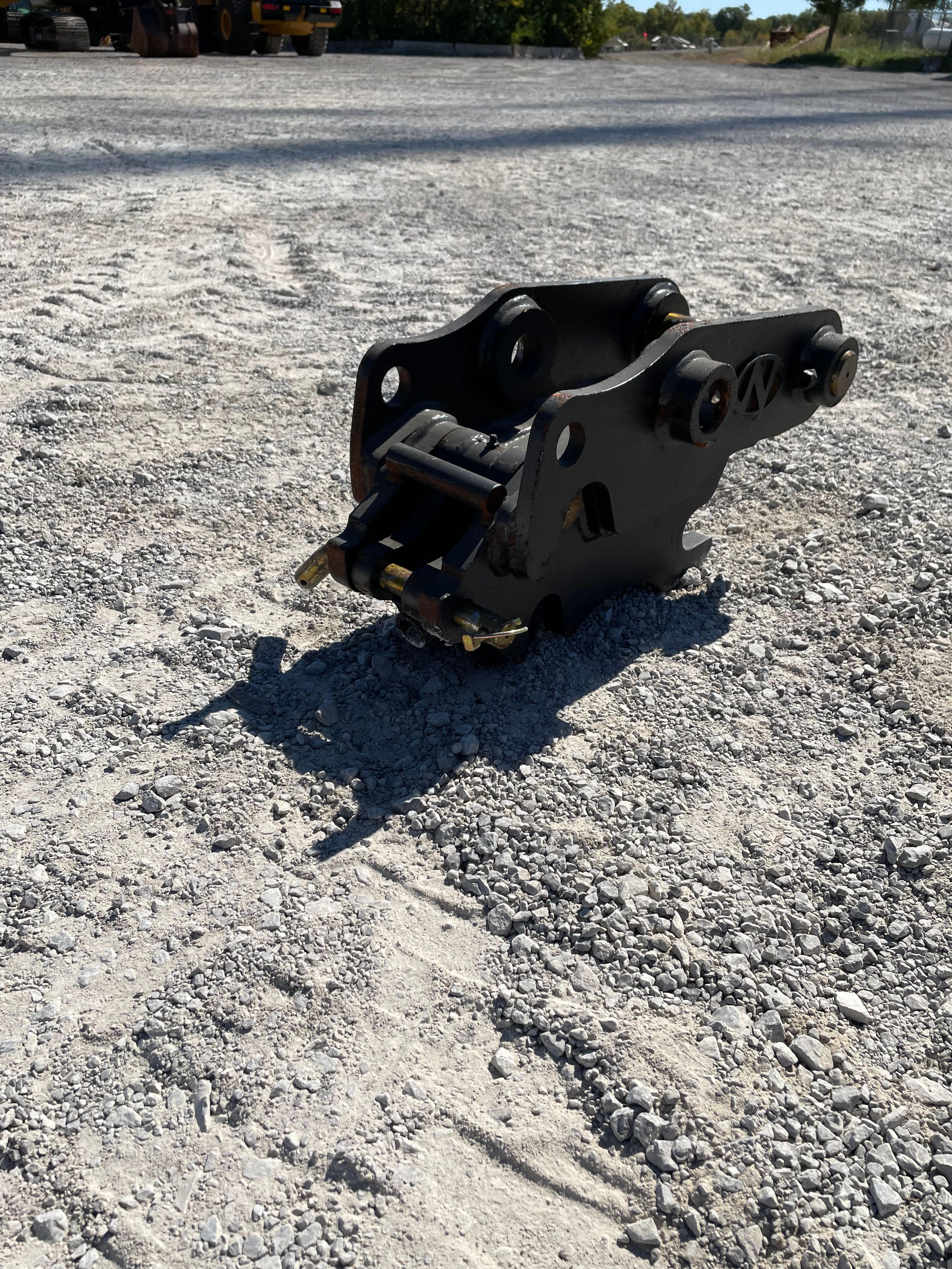 MANUAL QUICK COUPLER FOR SY50U Photo 4 Thumbnail