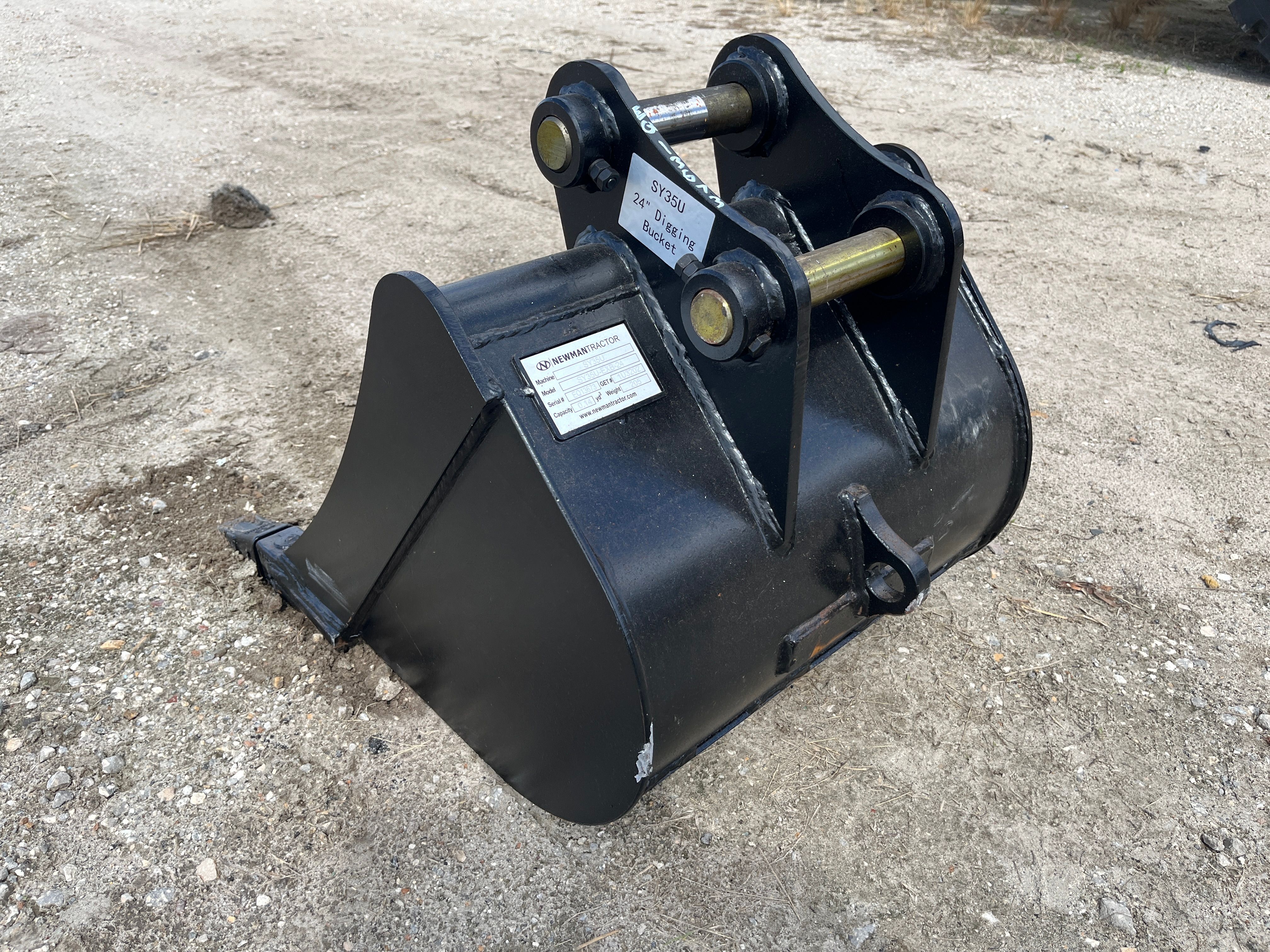 24" BUCKET FOR SY35U Photo 2 Thumbnail