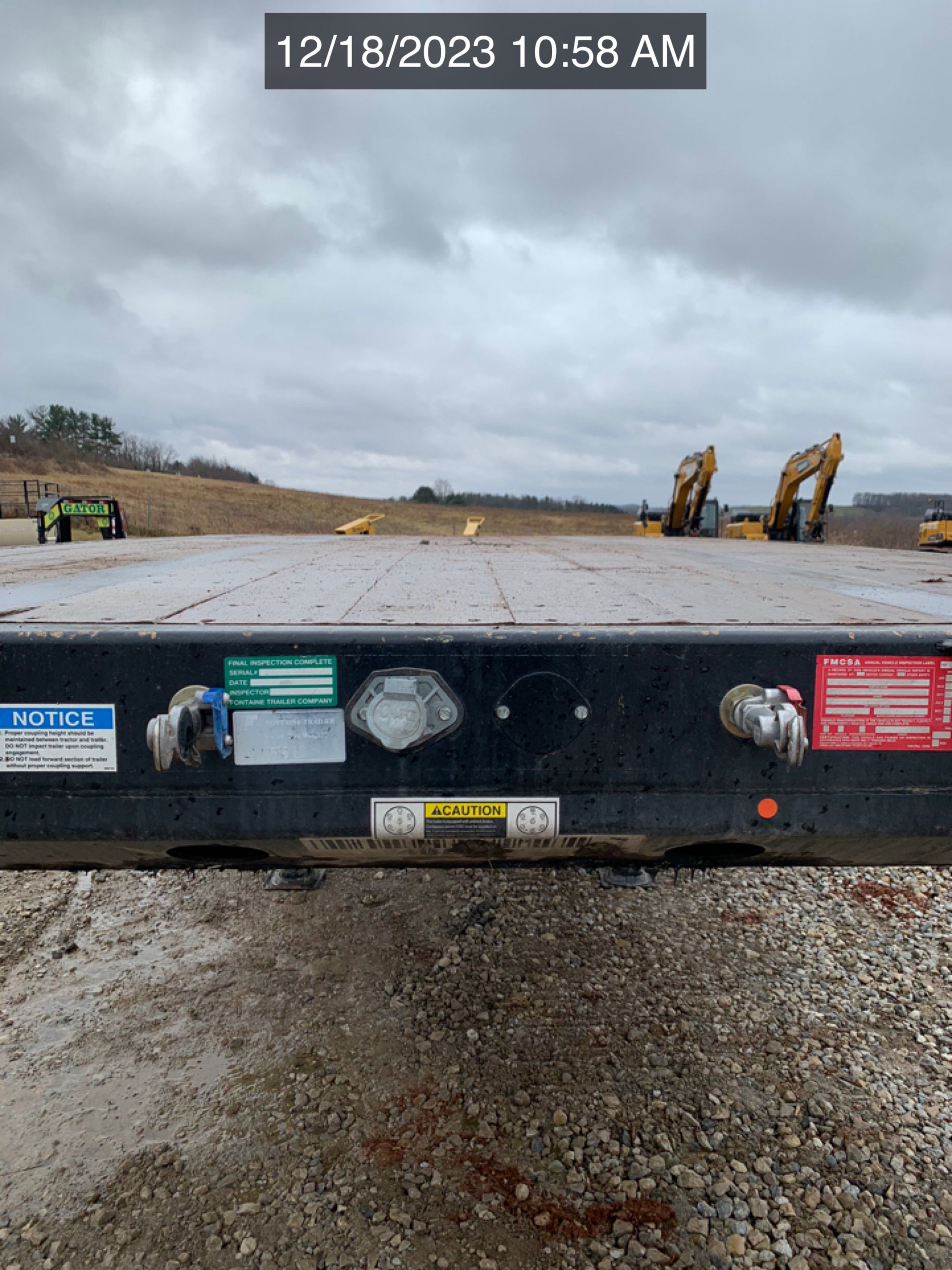 2022 FONTAINE VELOCITY FLAT TRAILER 53SST Photo 3 Thumbnail