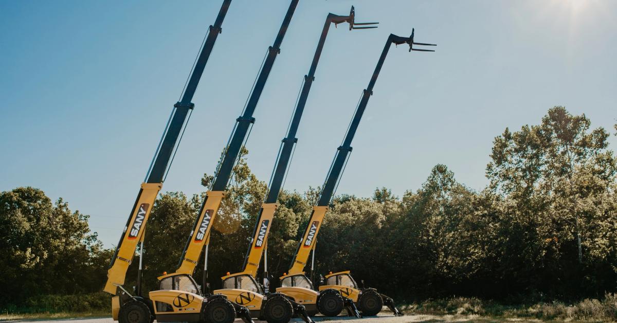 What Is a Telehandler? Uses and Benefits of This Versatile Machine ...