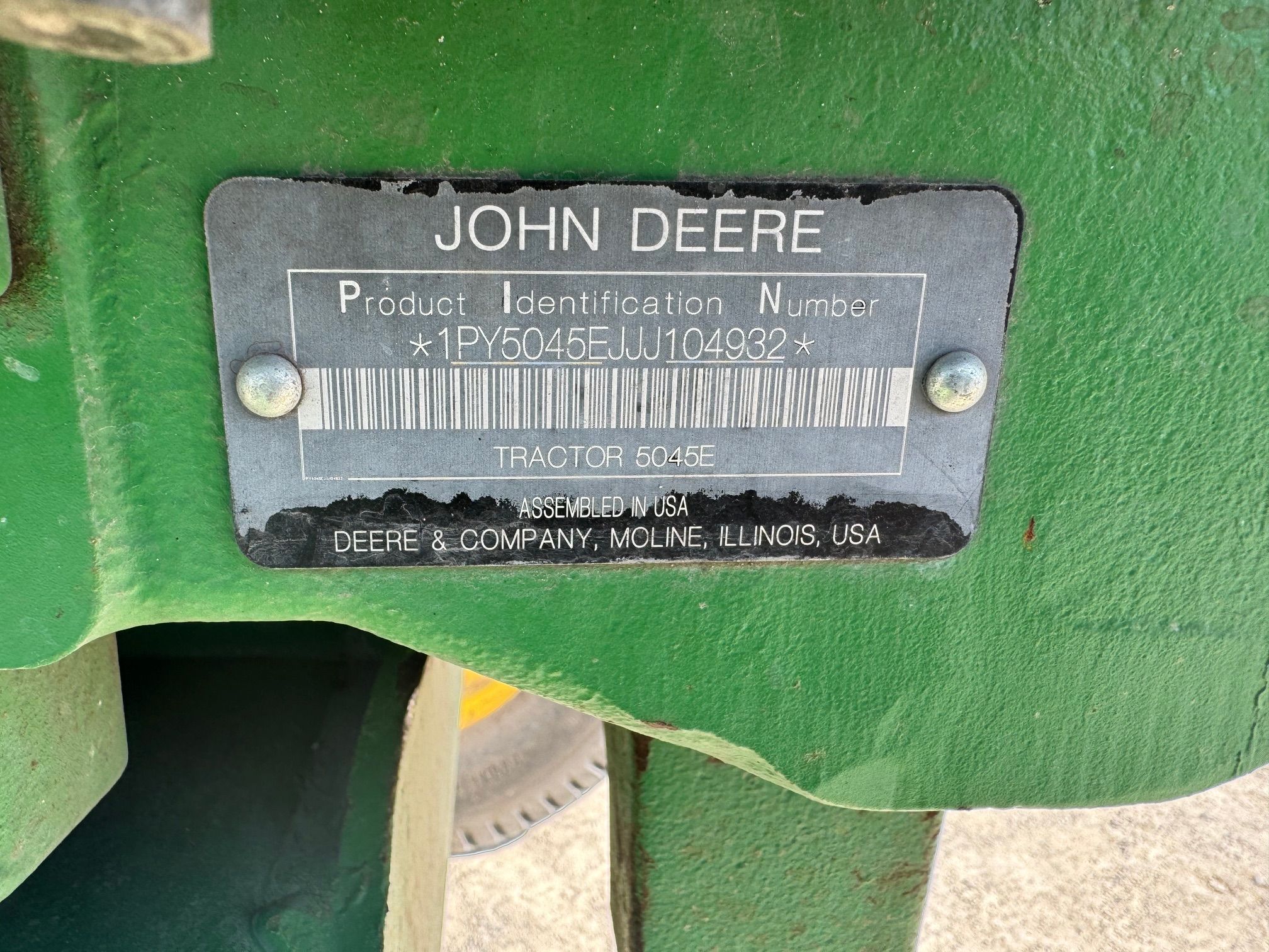 2018 JOHN DEERE 5045E Photo 6 Thumbnail