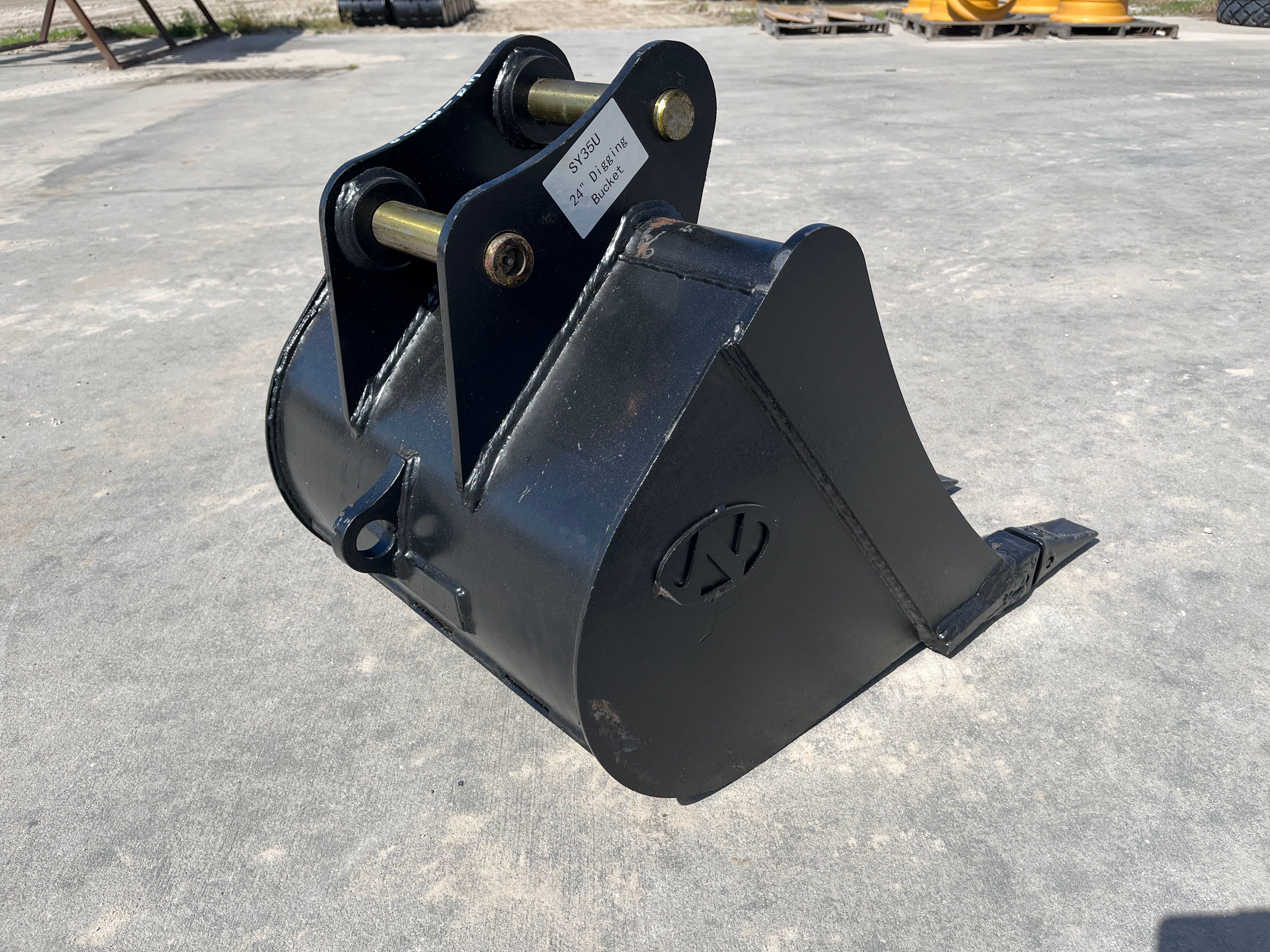 24" BUCKET FOR SY35U Photo 3 Thumbnail