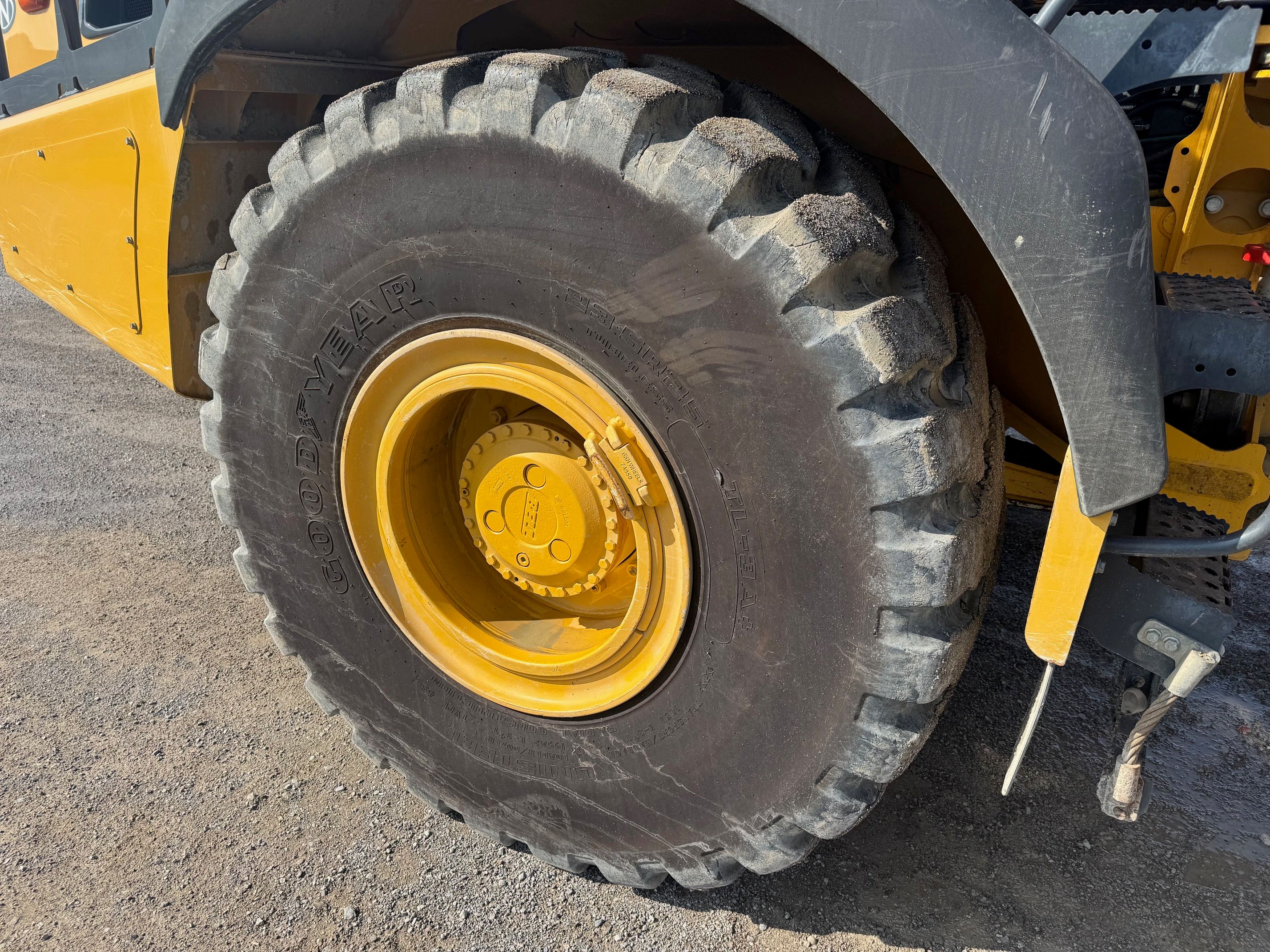 2021 BELL B25E Photo 8 Thumbnail