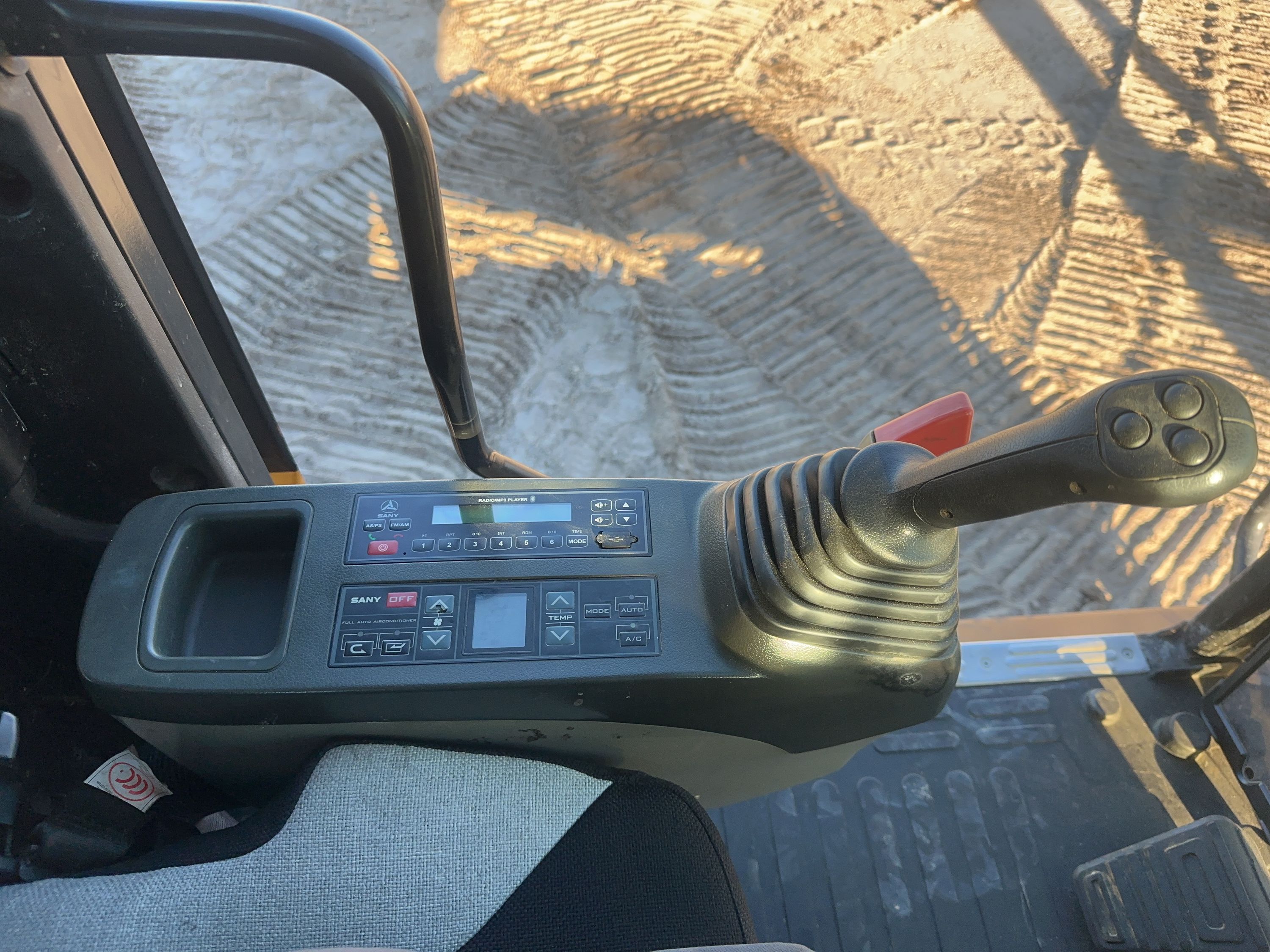 2021 SANY SY265C LR Photo 21 Thumbnail