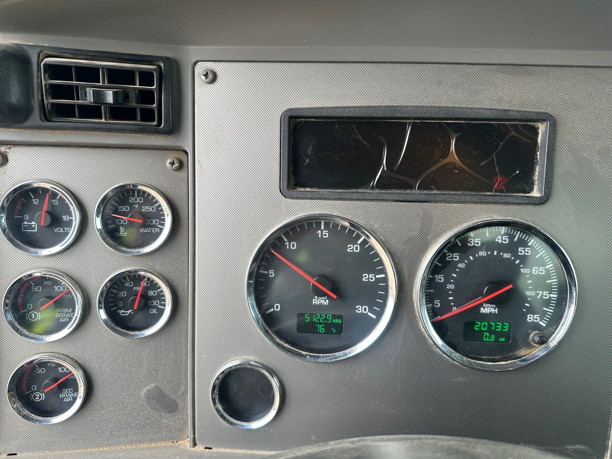 2019 KENWORTH T370 WATER Photo 9 Thumbnail