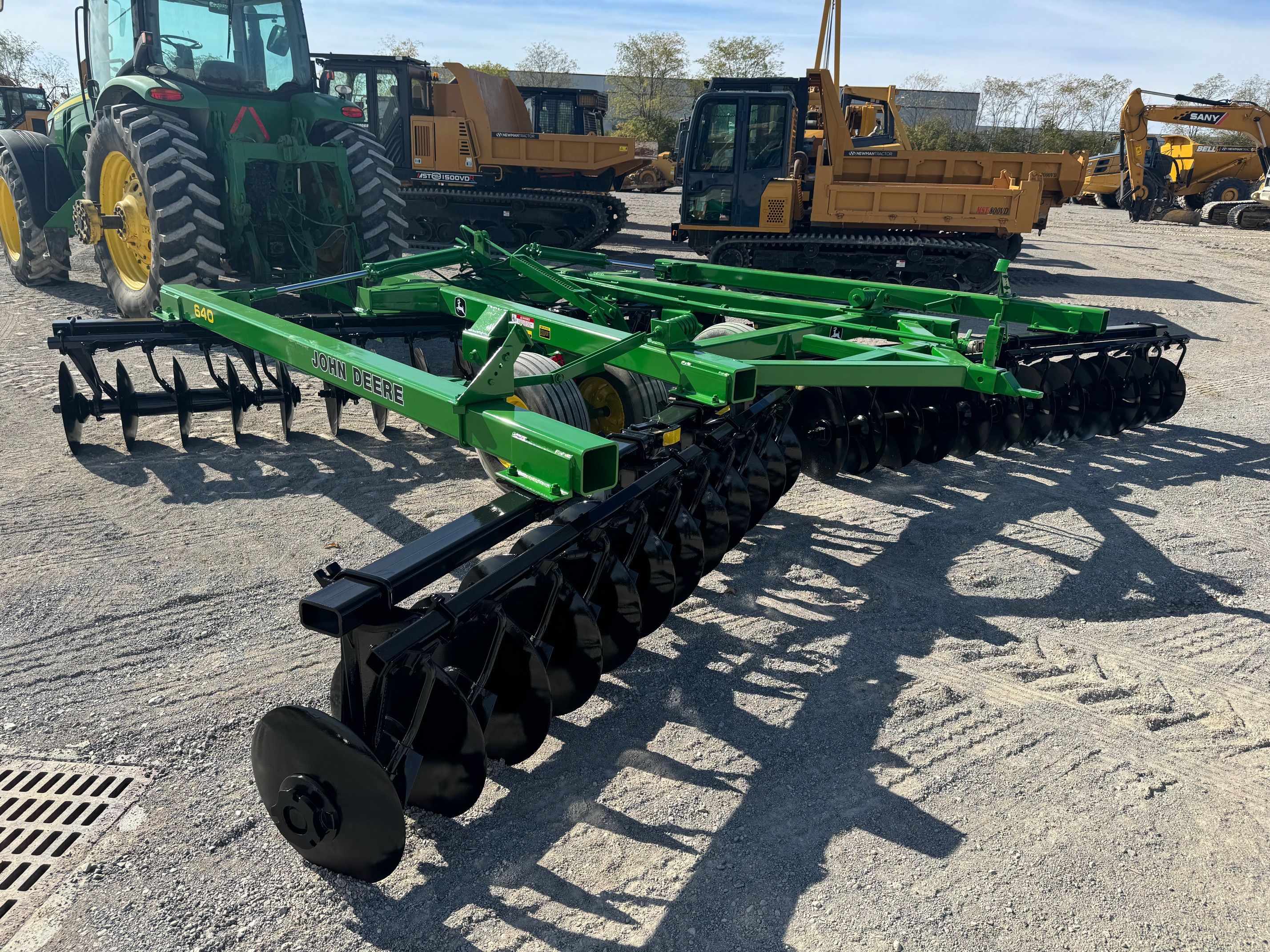 JOHN DEERE 640 DISC HARROW PLOWS & DISC Photo 2 Thumbnail