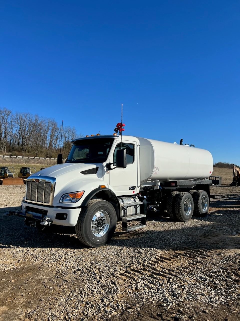 2023 PETERBILT 548 WATER Photo 1 Thumbnail