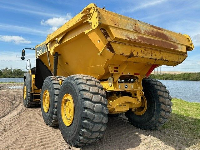 2020 JOHN DEERE 410E Photo 3 Thumbnail
