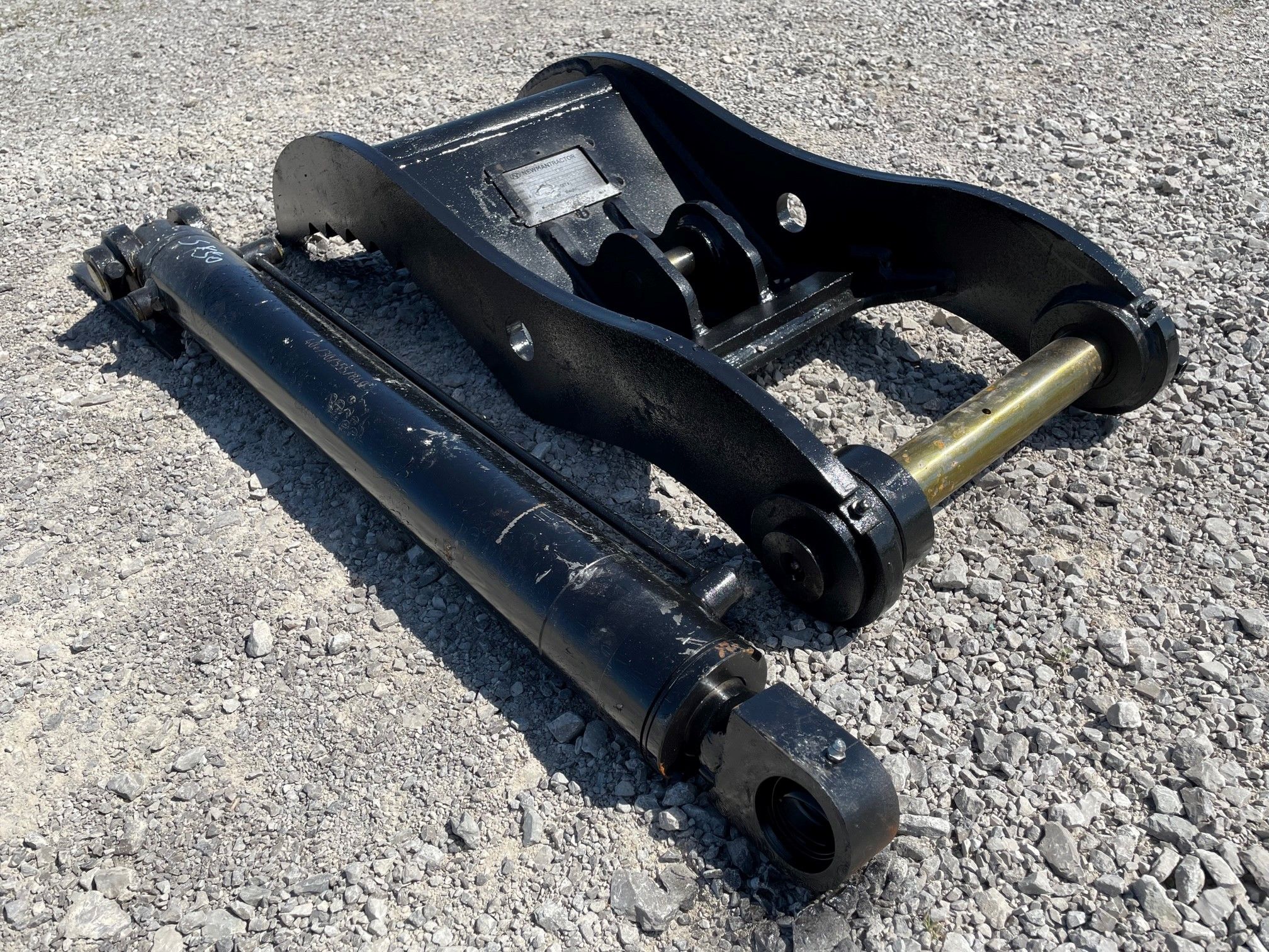 THUMB FOR SY50U (FOR USE W/ QUICK COUPLER) Photo 2 Thumbnail