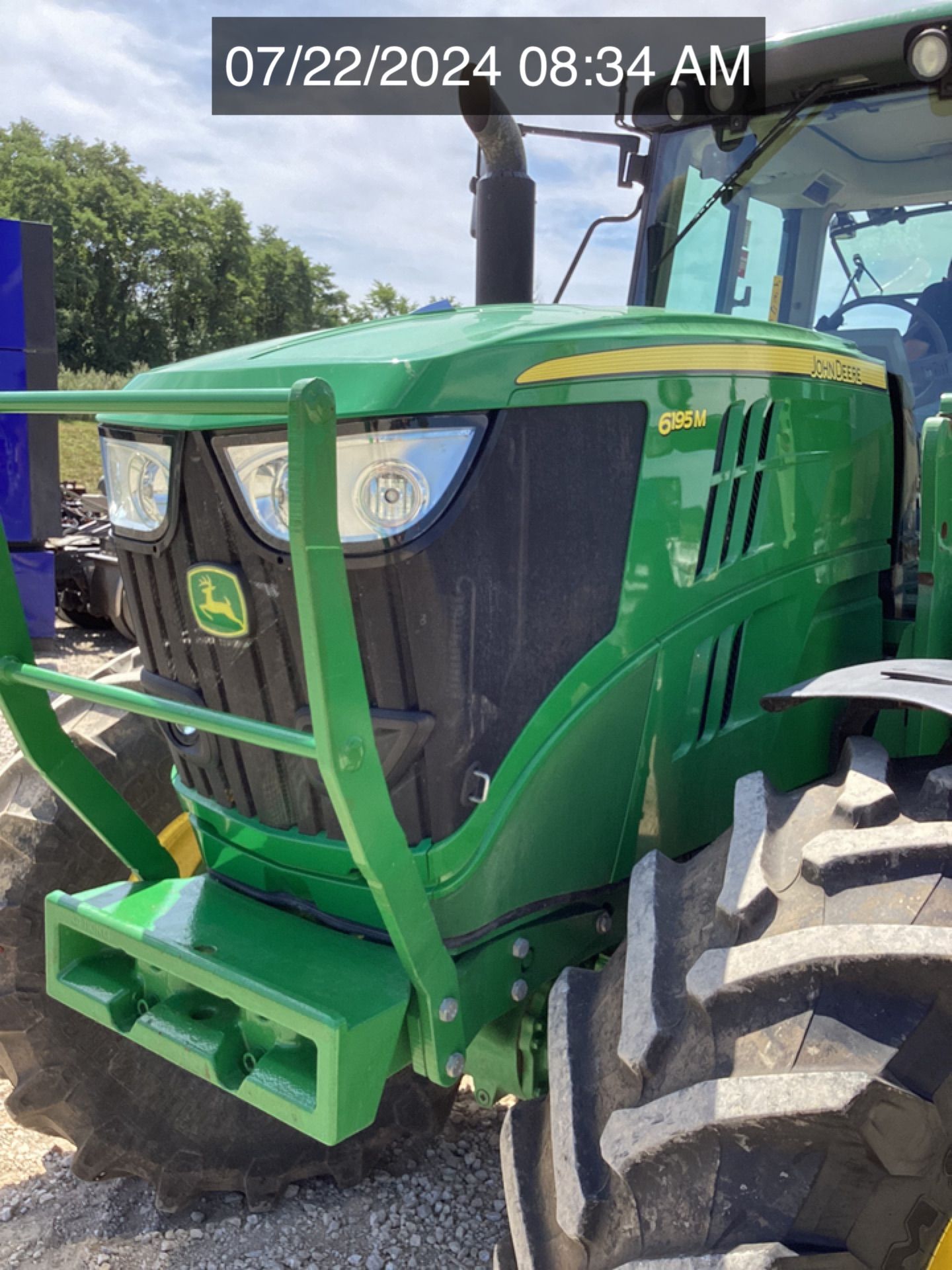 2017 JOHN DEERE 6195M Photo 3 Thumbnail