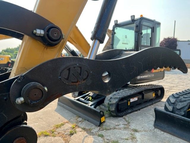 THUMB FOR SY80U (FOR USE W/ QUICK COUPLER) Photo 2 Thumbnail