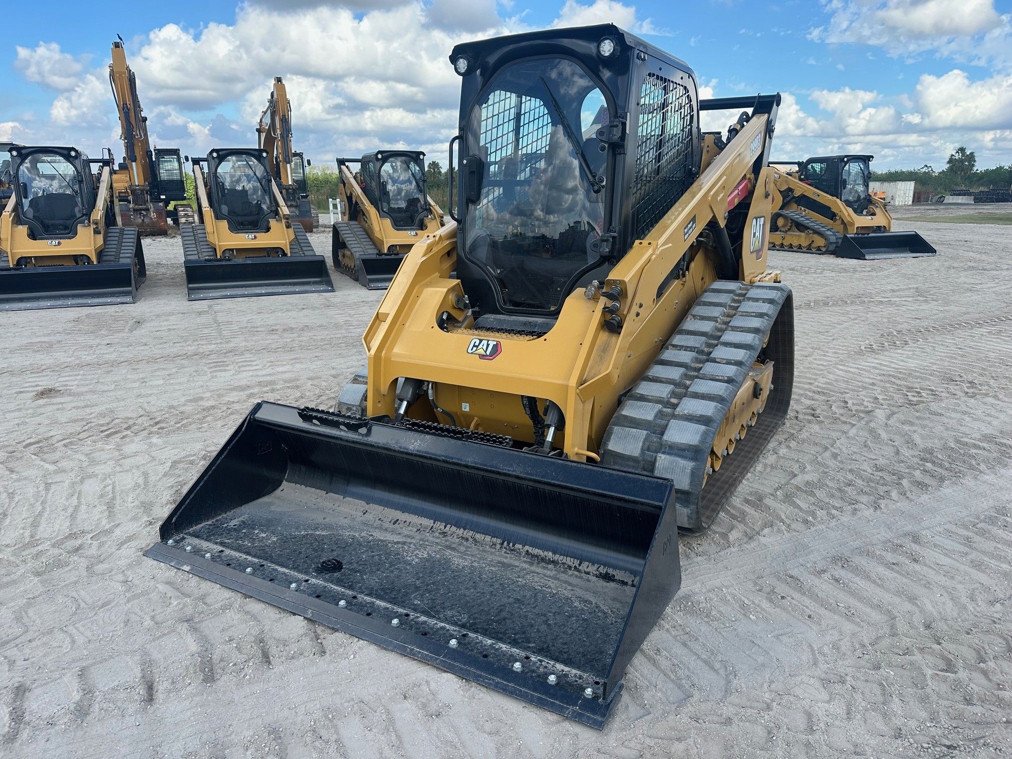 2024 CAT 299D3 Photo 1 Thumbnail