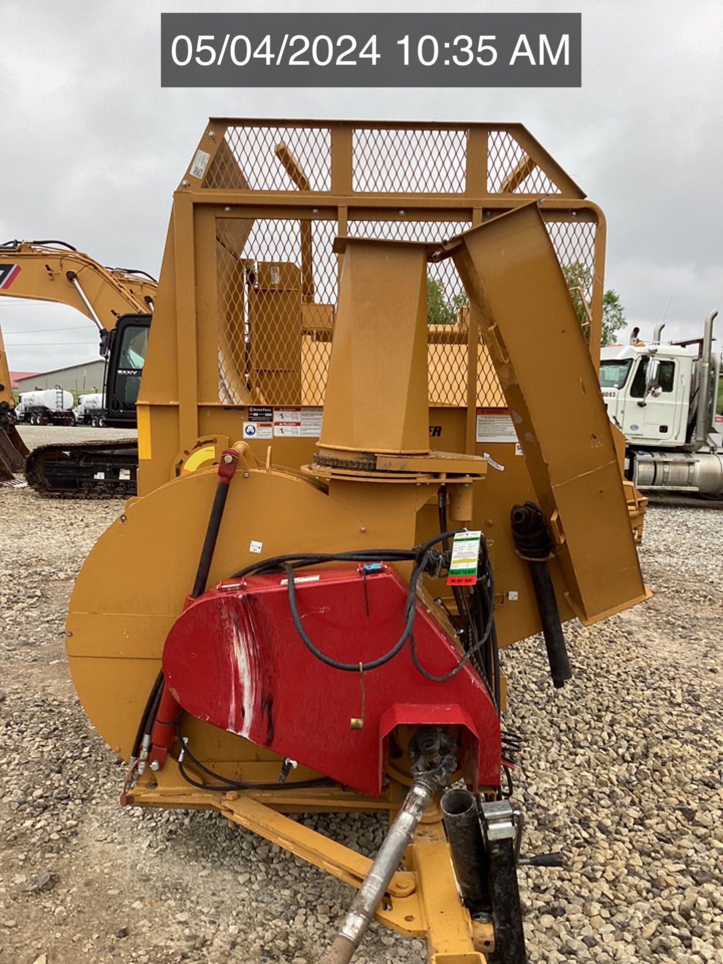 2023 HAYBUSTER 2574 BALEBUSTER Photo 4 Thumbnail