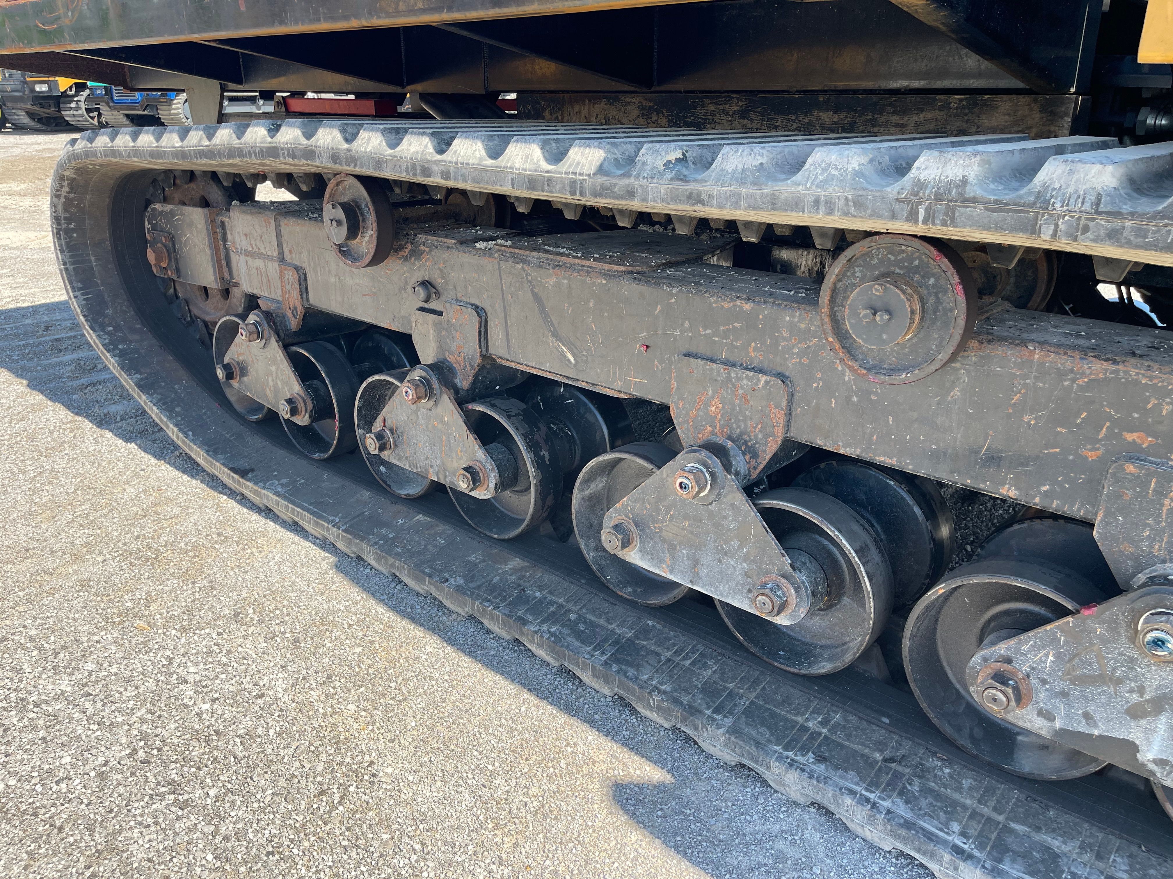 2017 MOROOKA MST 2200VD Photo 8 Thumbnail