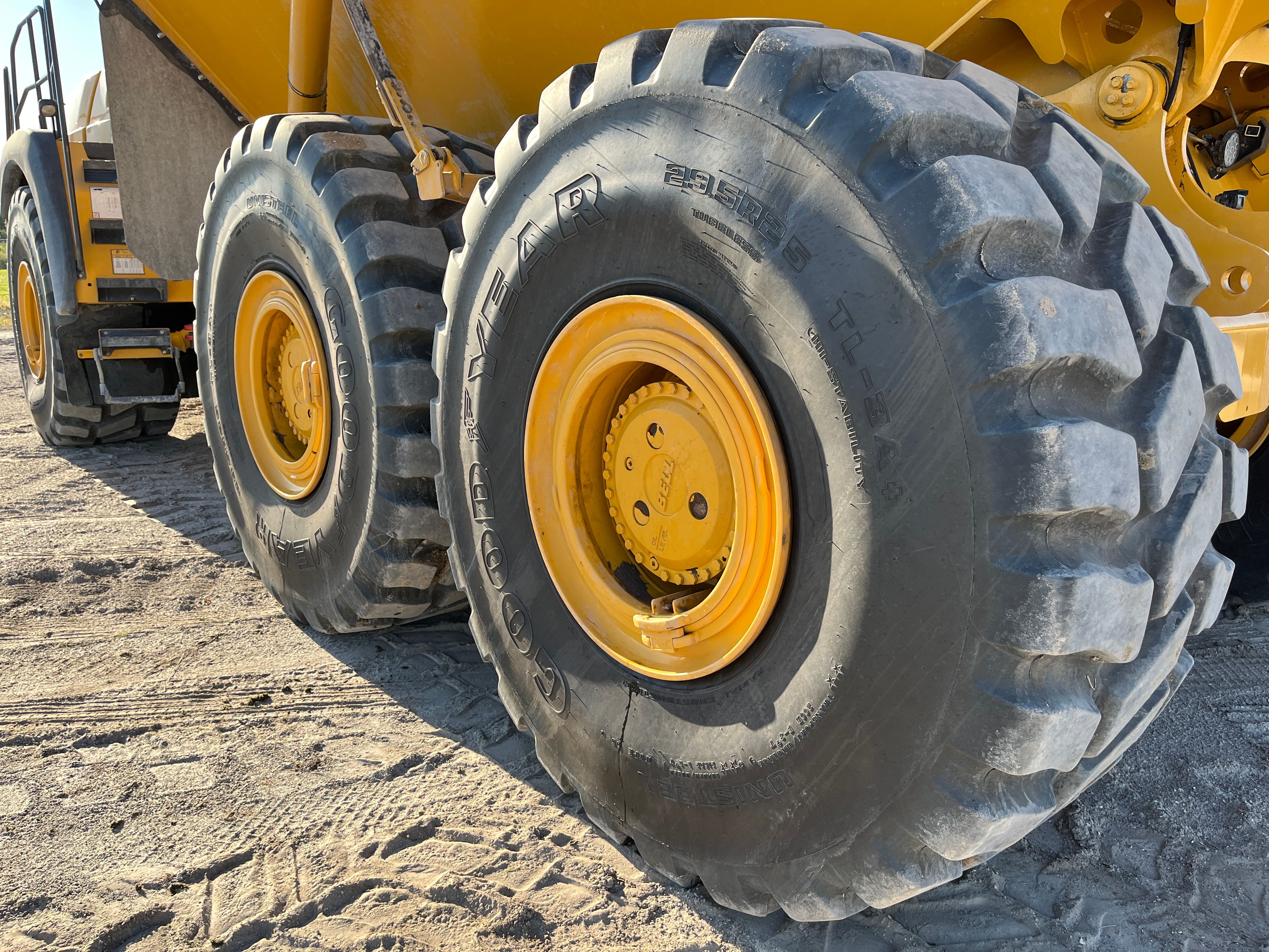 2025 BELL B45E Photo 13 Thumbnail