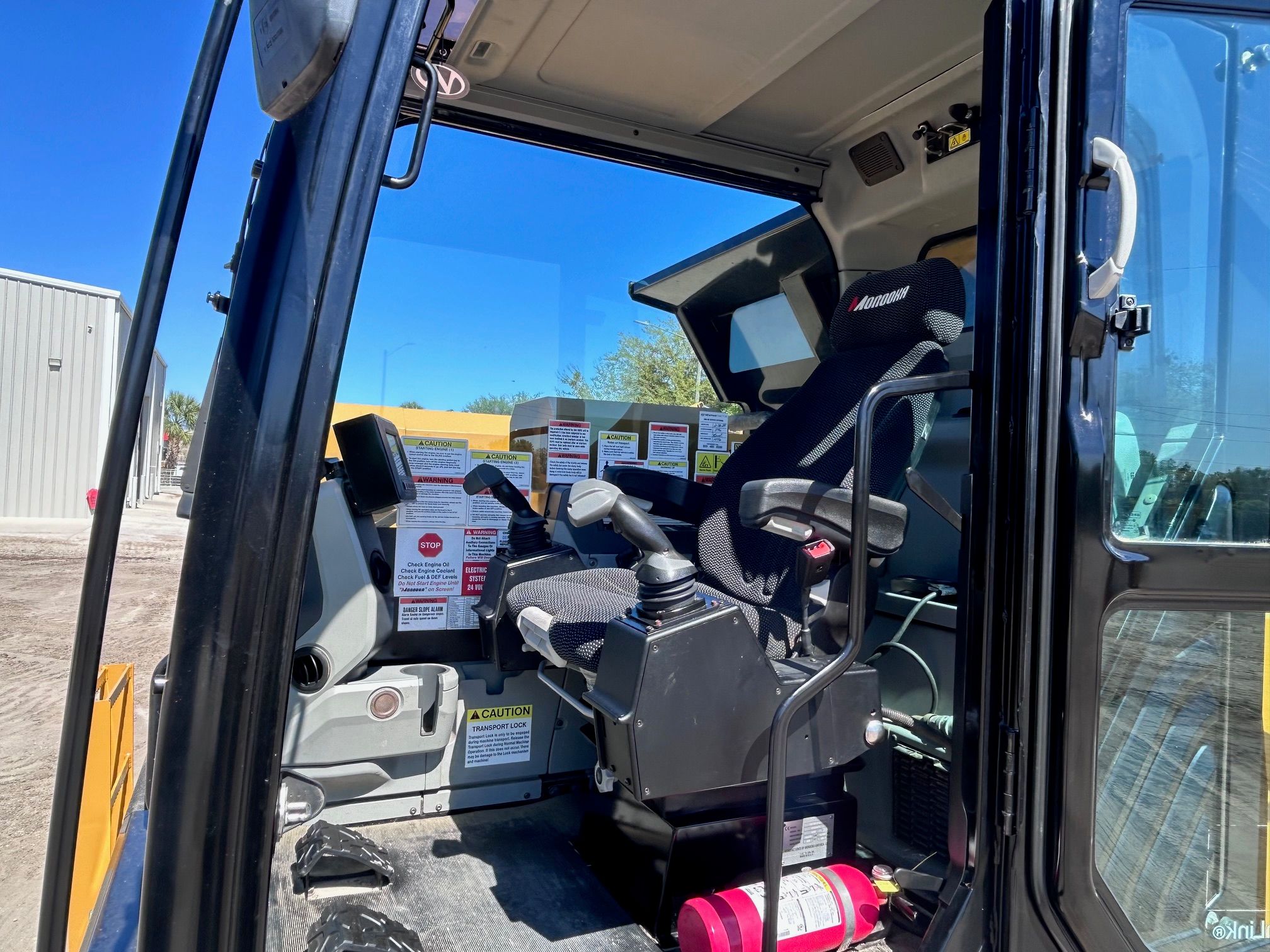 2022 MOROOKA MST 2200VDR Photo 5 Thumbnail