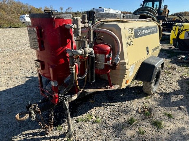 2022 DOOSAN P185 Photo 4 Thumbnail