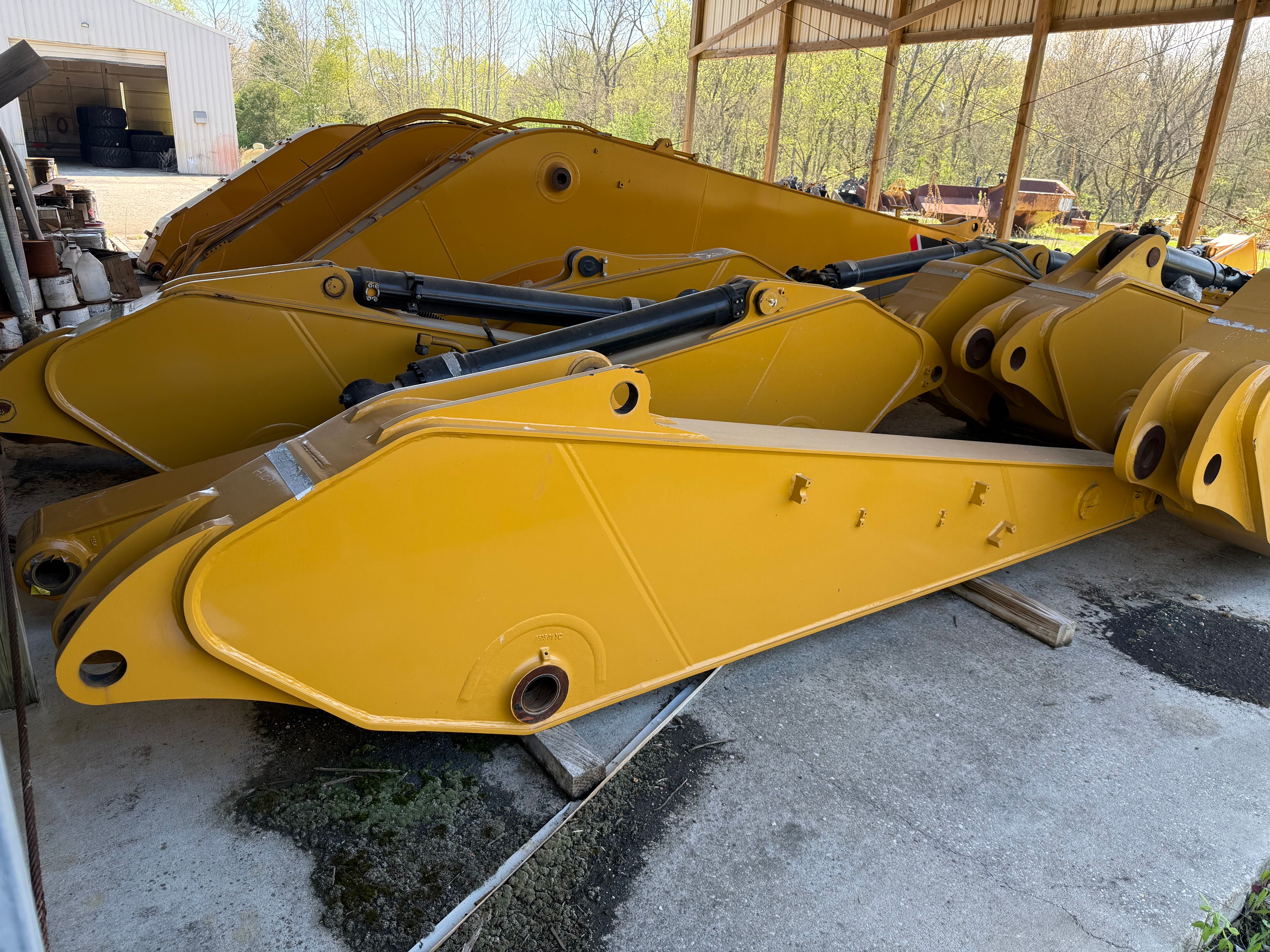 SANY SY235 EXENDED STICK (138 1/2") Photo 1 Thumbnail