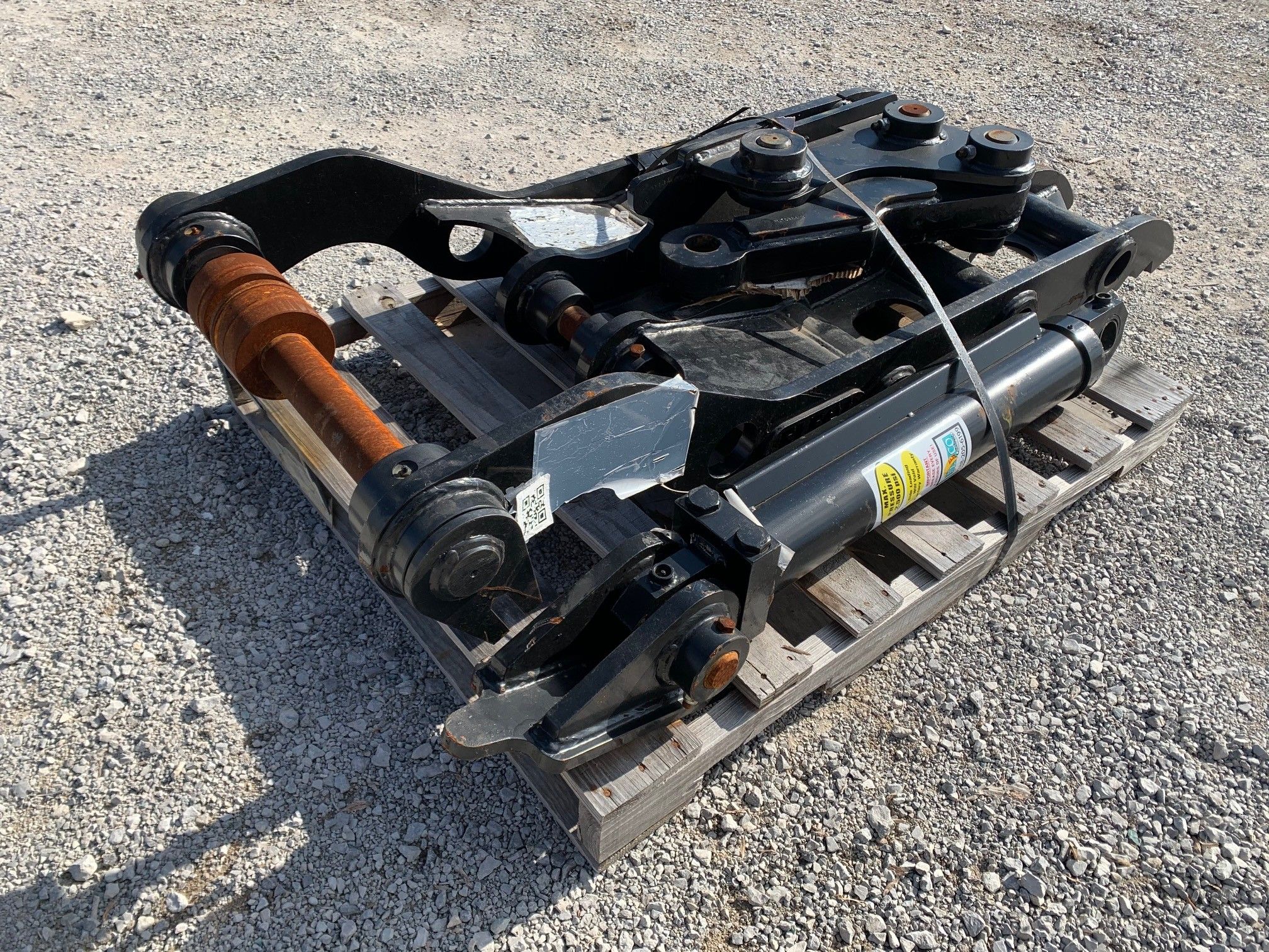 PROGRESSIVE THUMB FOR SY135C (LONG - FOR QC) Photo 1 Thumbnail