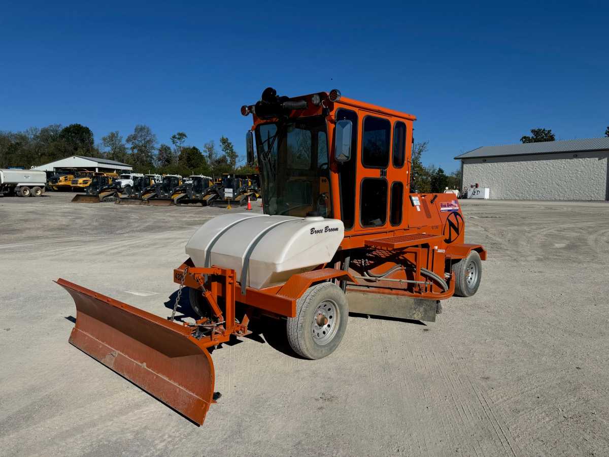 2022 BROCE BROCE RJT350 4 WHEEL 8' BROOM Photo 1