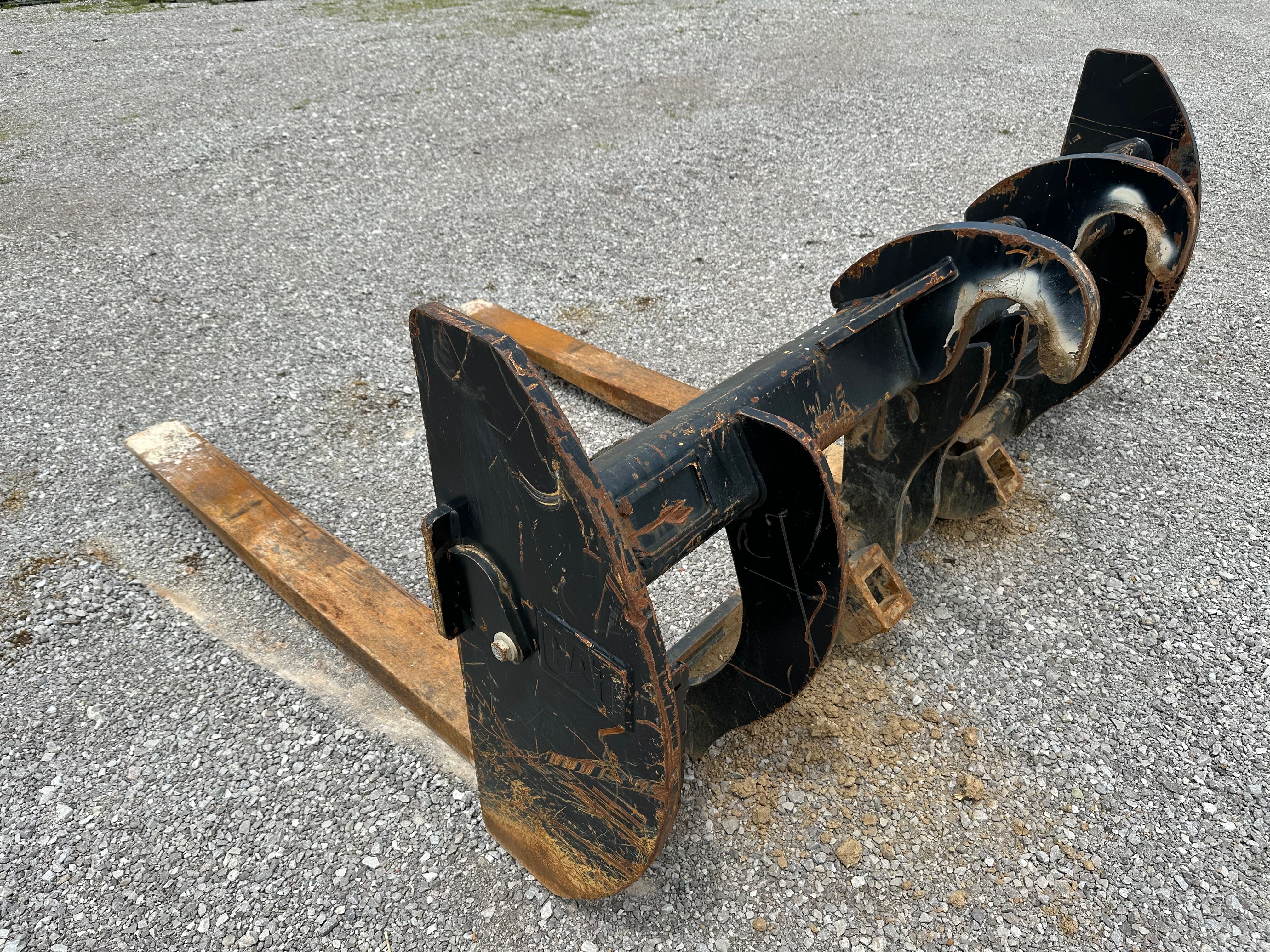 CAT 963K CRAWLER LOADER FORKS Photo 2 Thumbnail