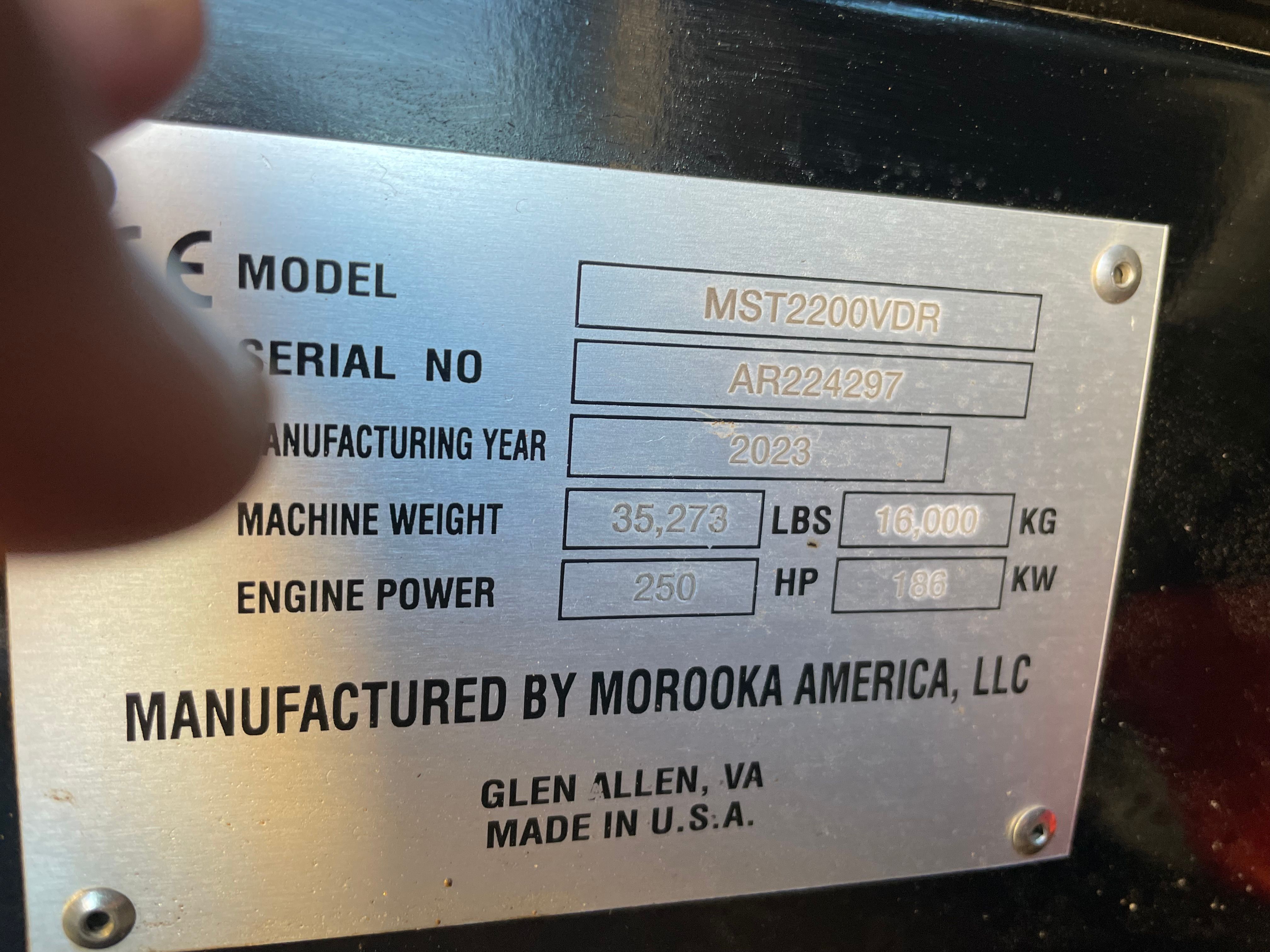 2023 MOROOKA MST 2200VDR Photo 4 Thumbnail