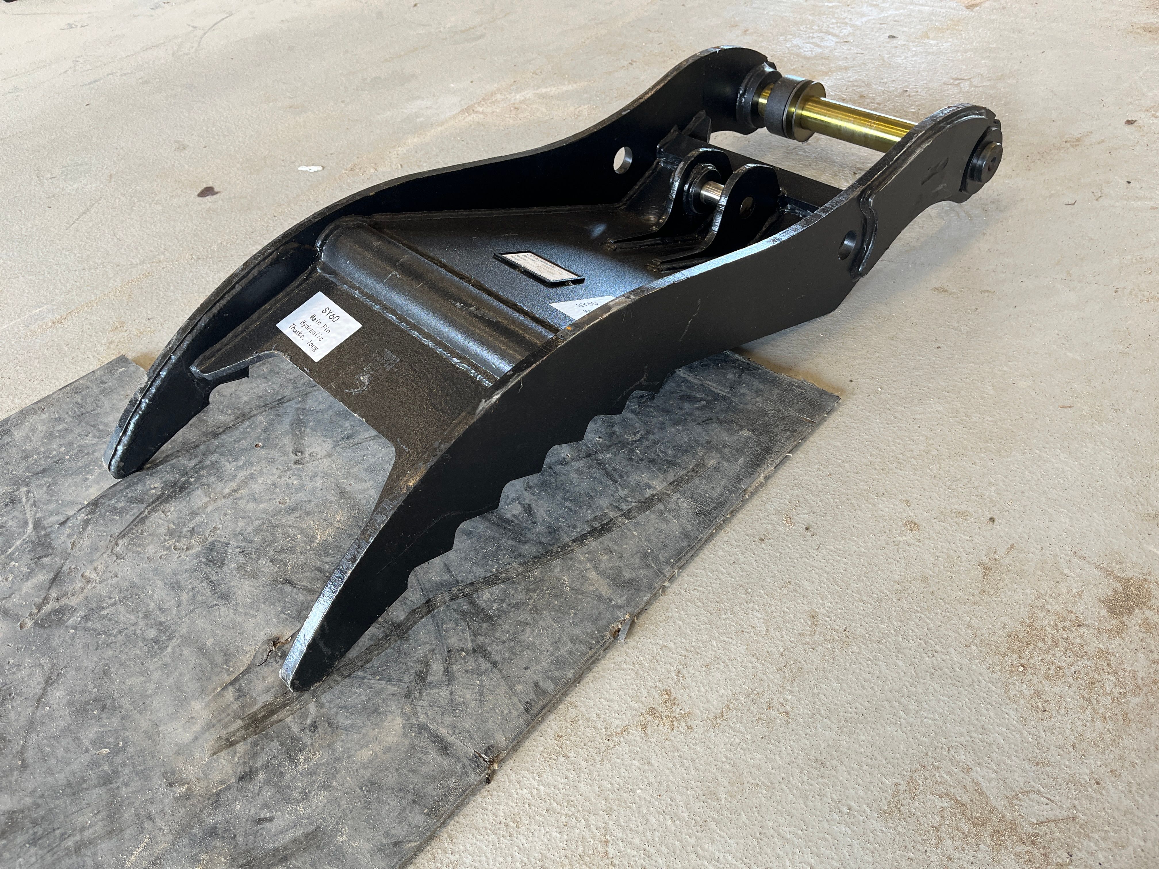 LONG THUMB (QUICK COUPLER) FOR SY60U Photo 1 Thumbnail