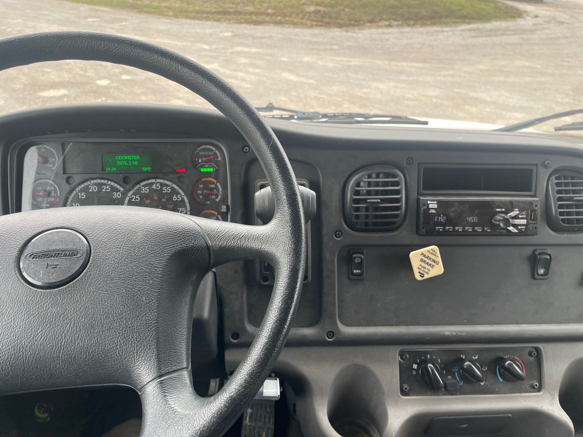 2021 FREIGHTLINER M2 106 Photo 7 Thumbnail