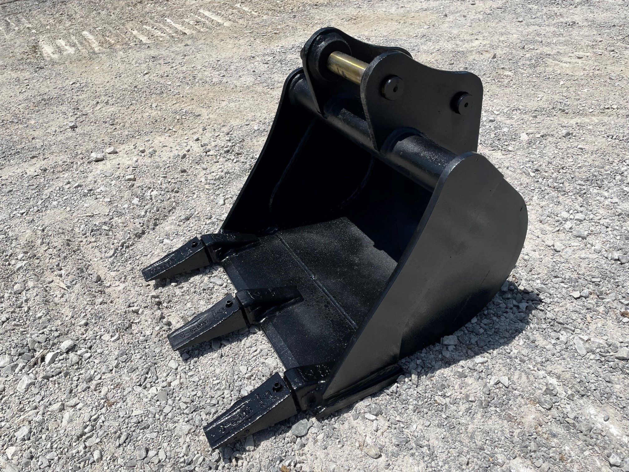 18" BUCKET FOR SY16C Photo 1 Thumbnail