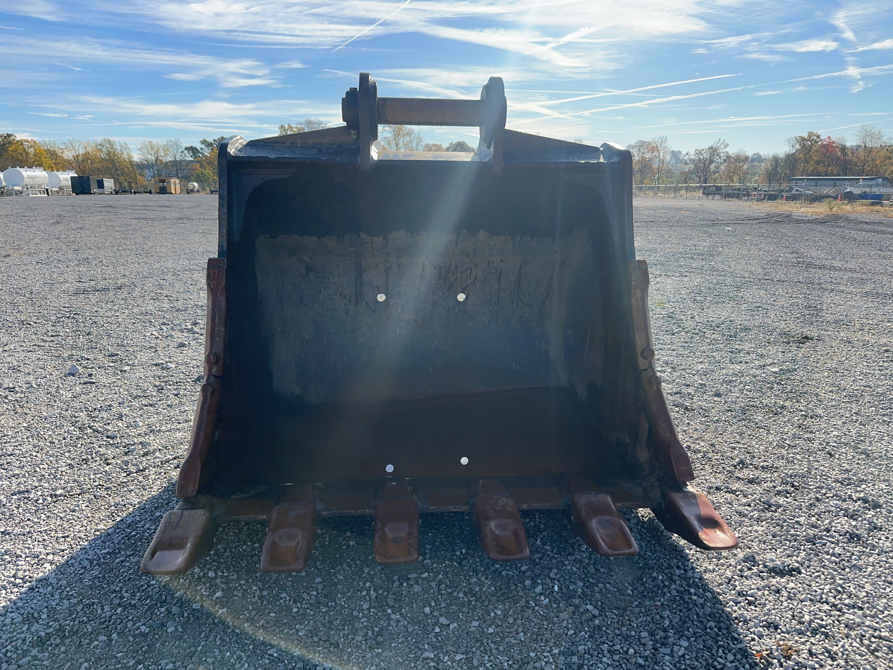 72" BUCKET FOR SY500H Photo 2 Thumbnail