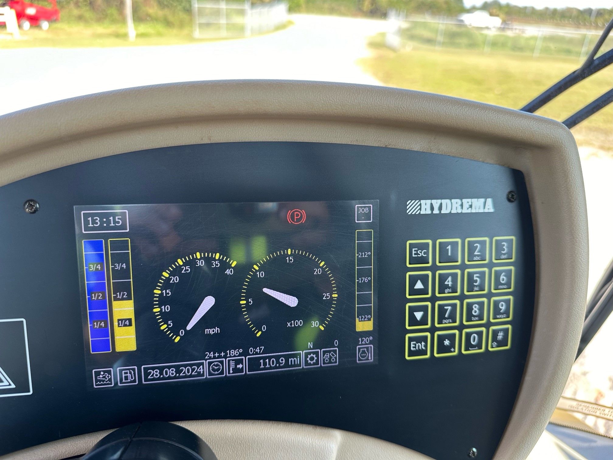 2018 HYDREMA 912HM Photo 10 Thumbnail