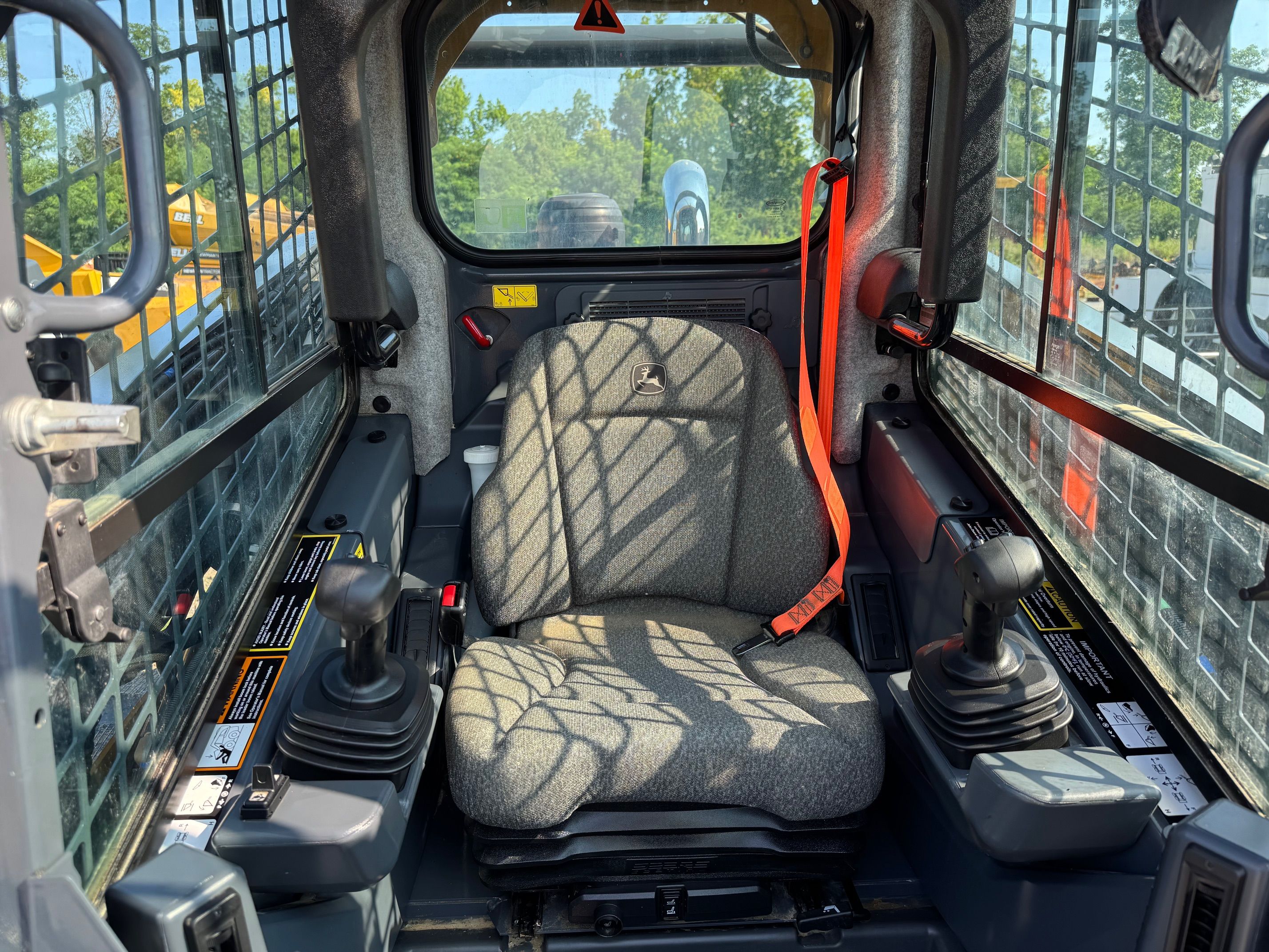 2024 JOHN DEERE 333G Photo 7 Thumbnail