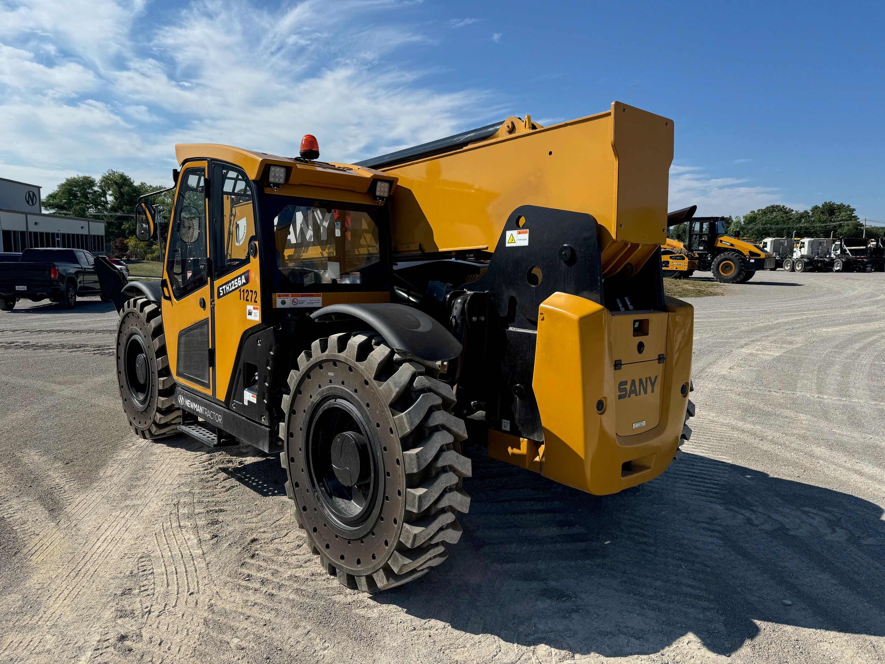 2023 SANY STH1256A-CAB Photo 2 Thumbnail