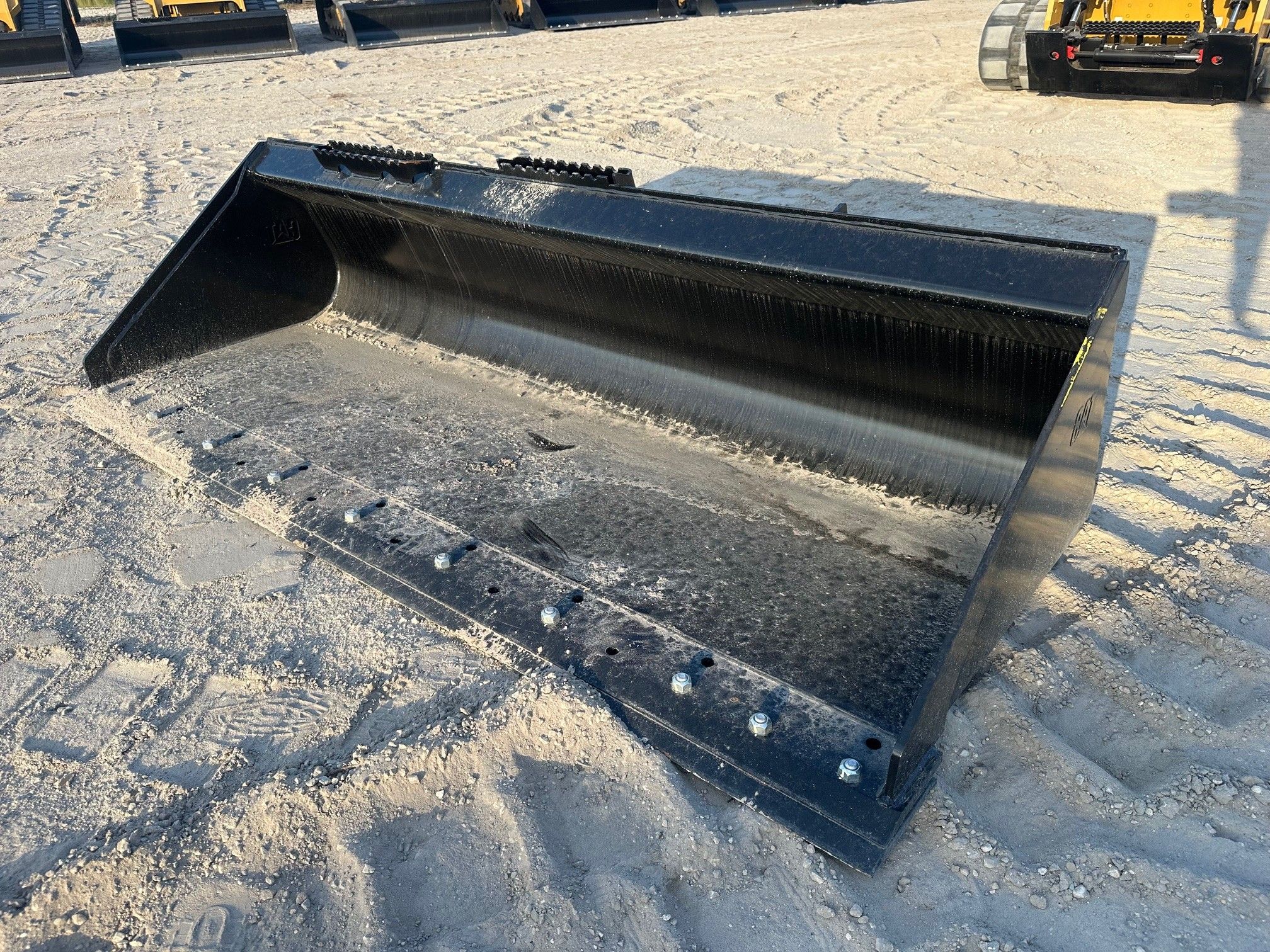 CAT 299D3 80" Skid Steer Bucket Photo 1 Thumbnail