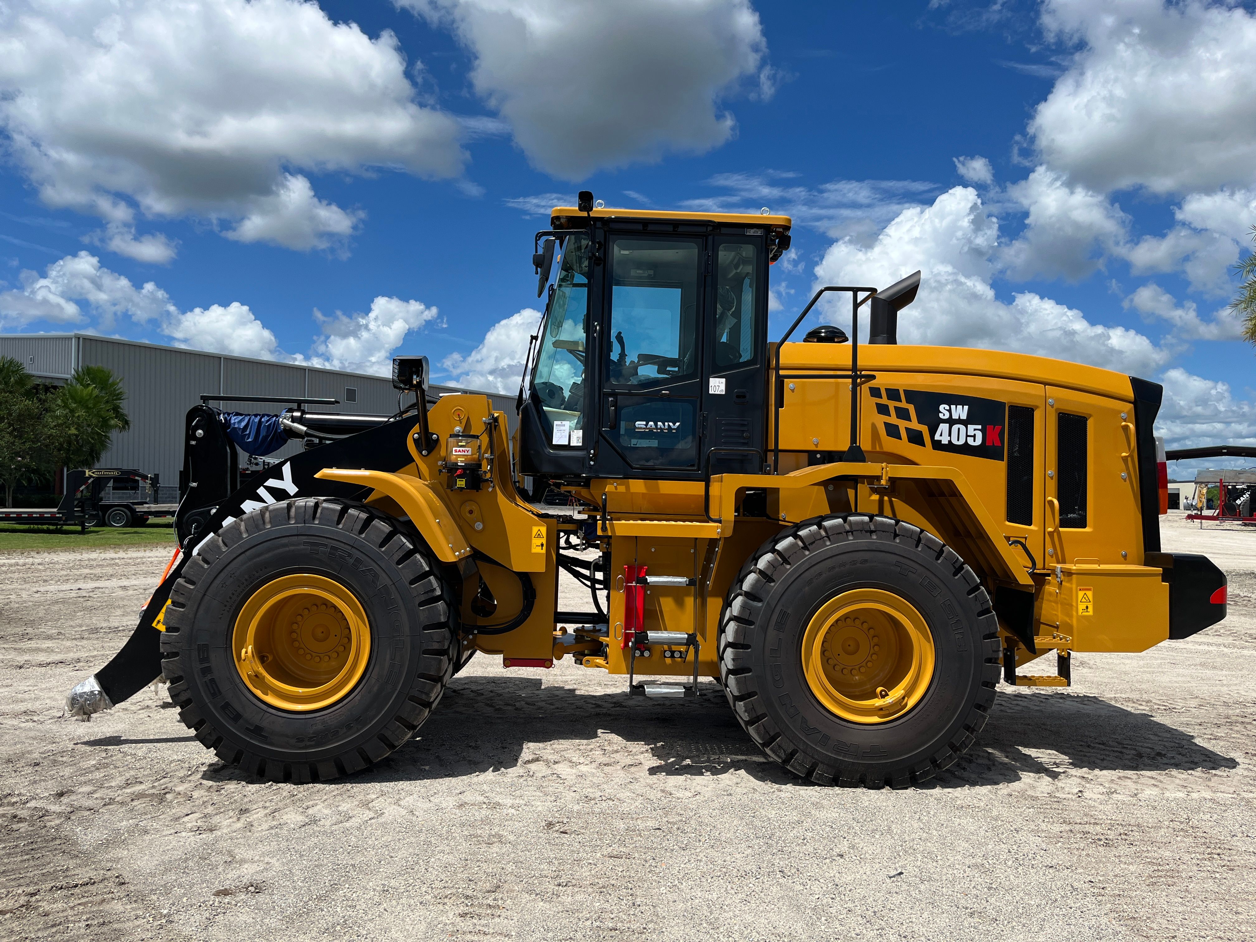 2025 SANY SW405K Photo 2 Thumbnail