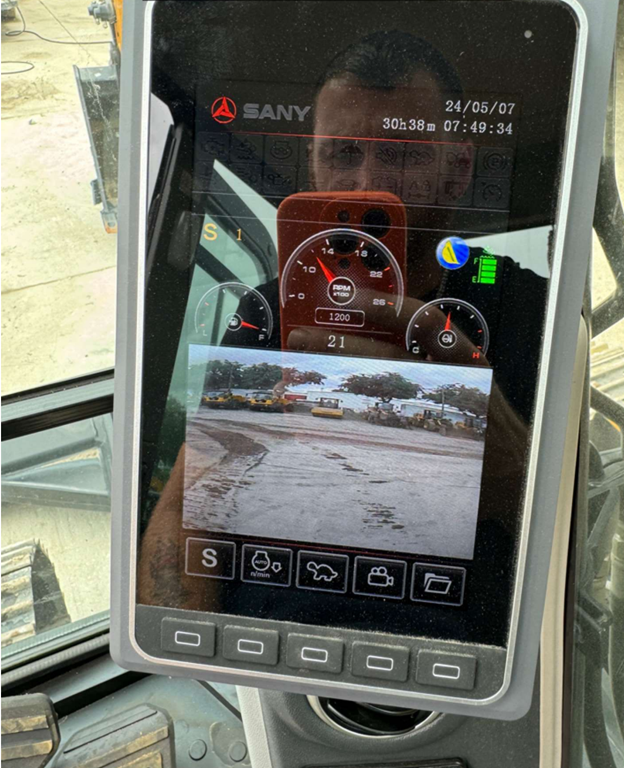 2023 SANY SY155U Photo 6 Thumbnail