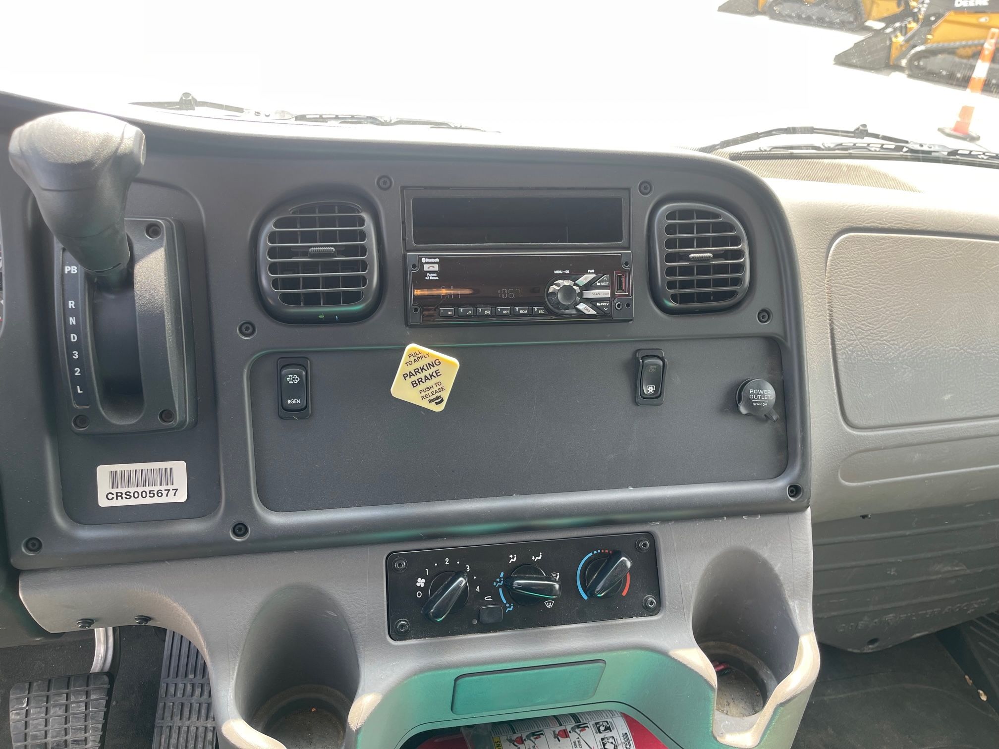 2021 FREIGHTLINER M2 106 Photo 7 Thumbnail