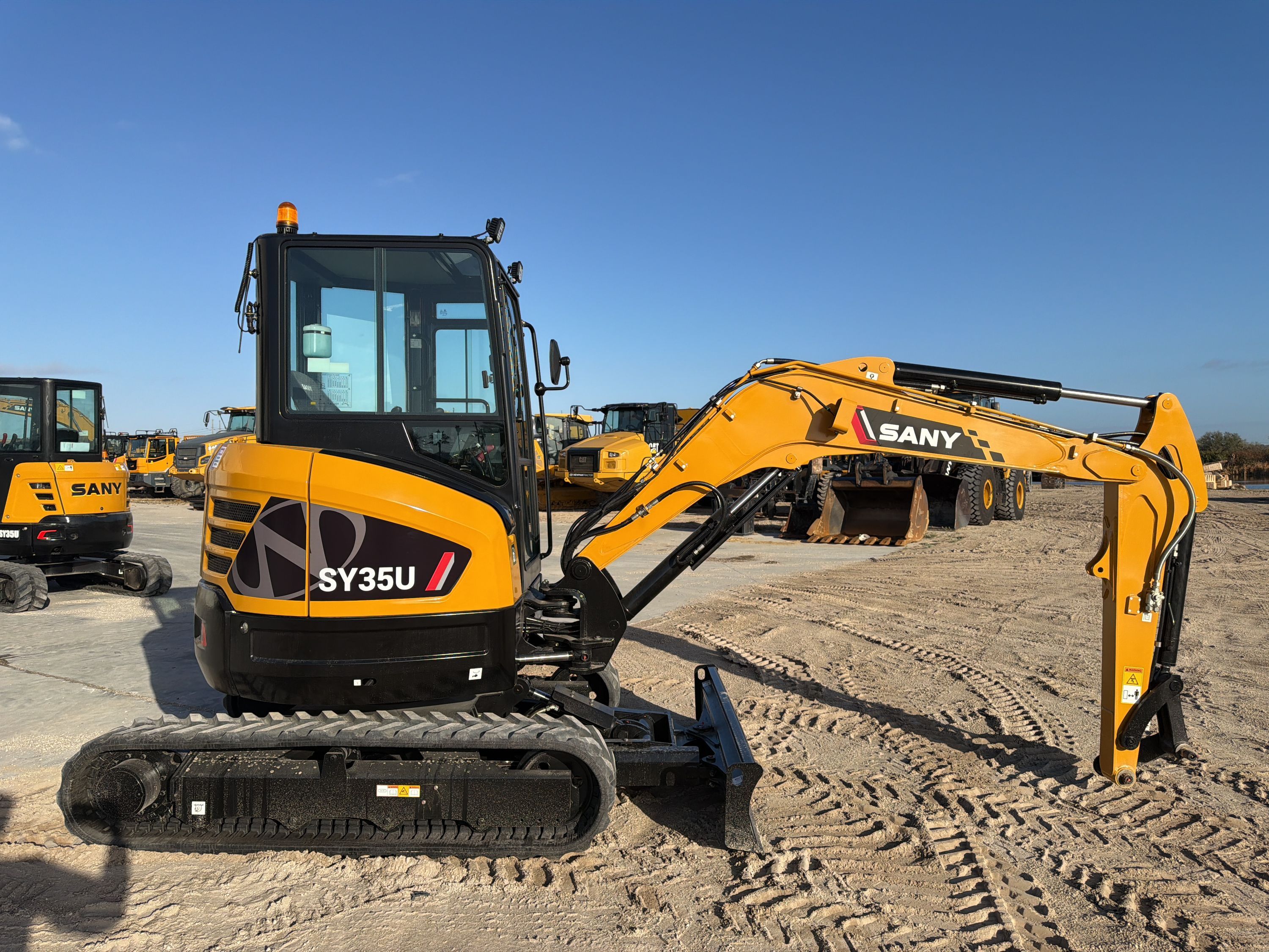 Equipment Photo - EQ14194 Thumbnail