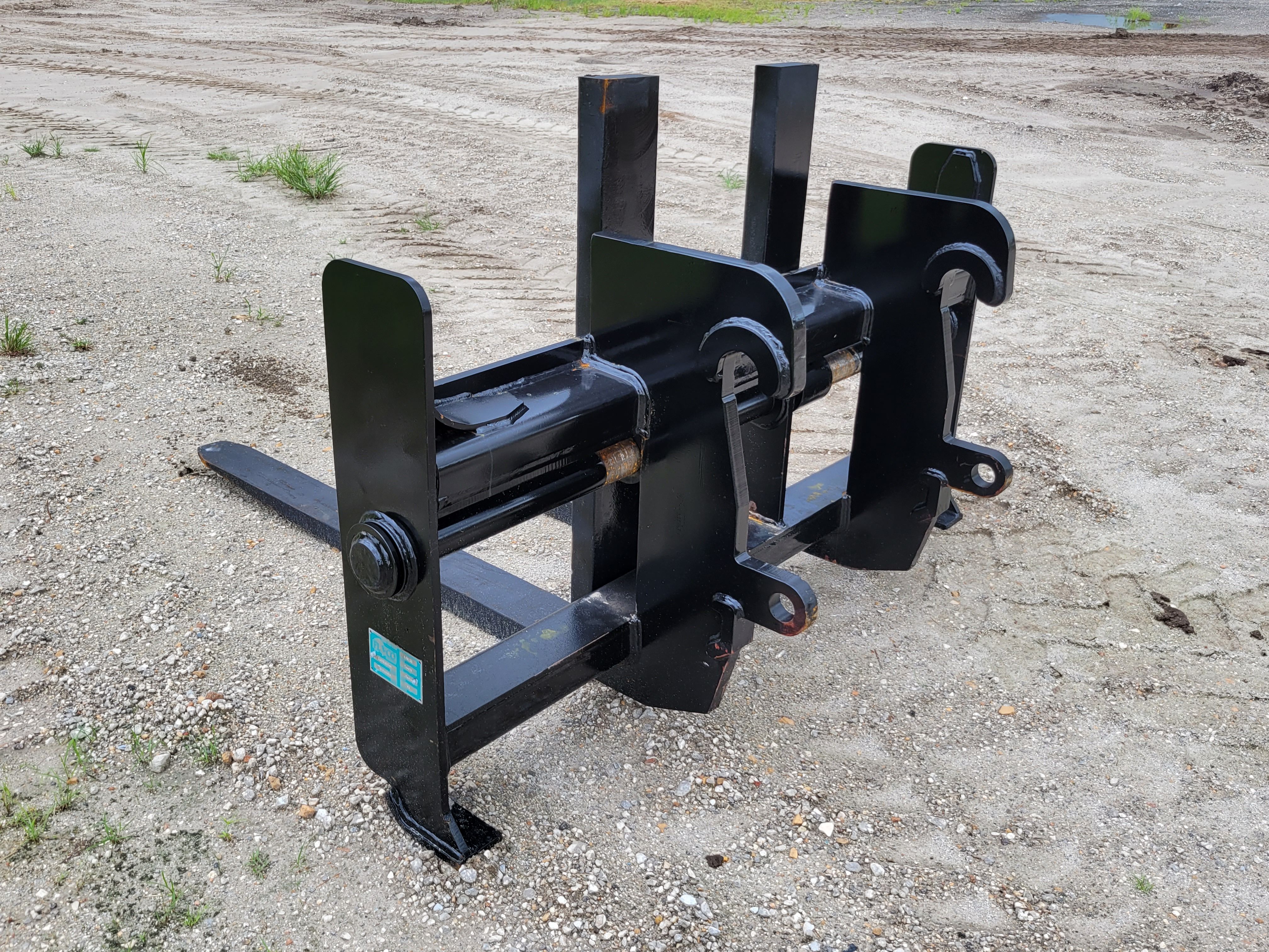 FORKS FOR SW305K WHEEL LOADER Photo 2 Thumbnail