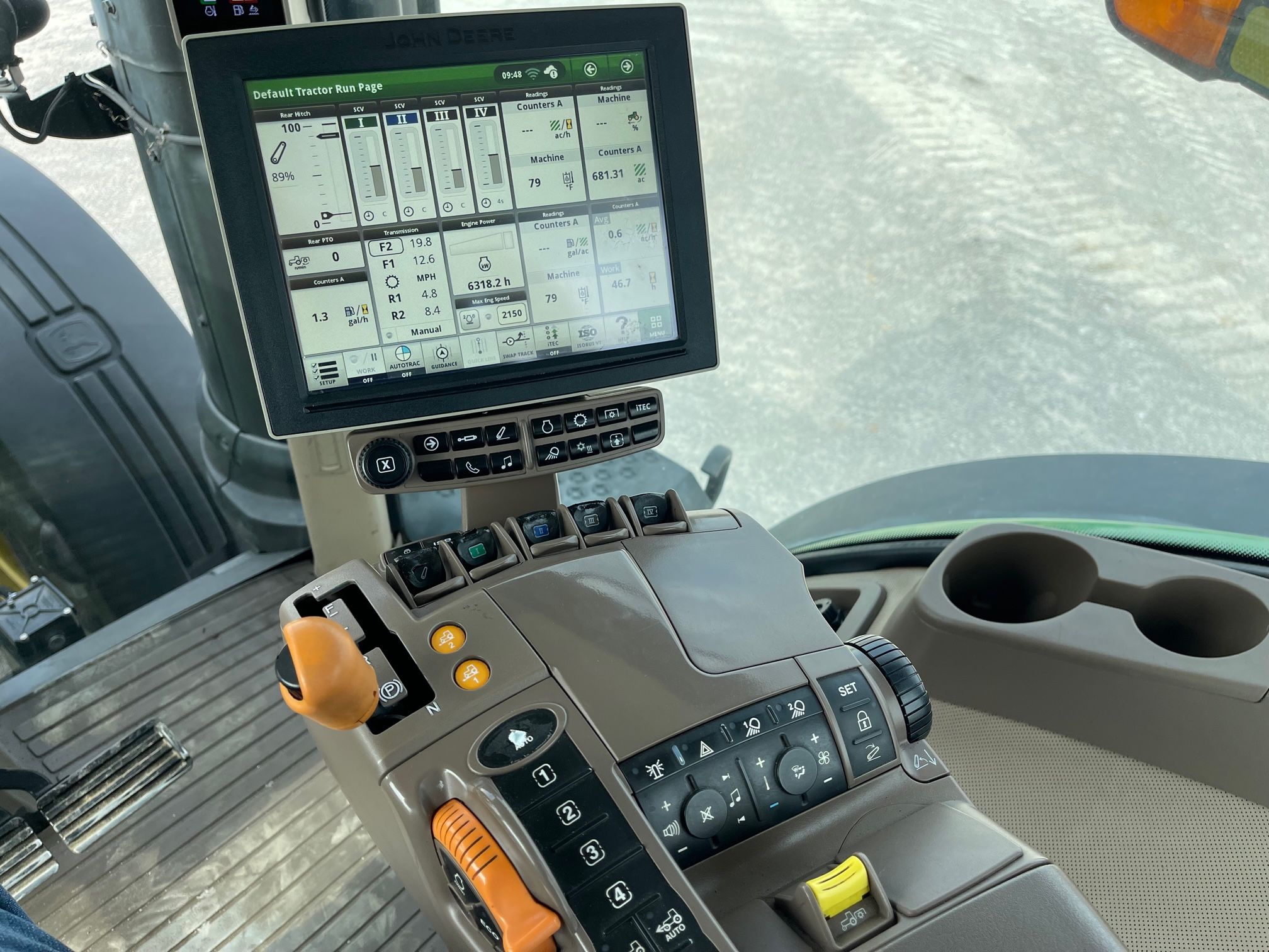 2018 JOHN DEERE 8245R Photo 6 Thumbnail